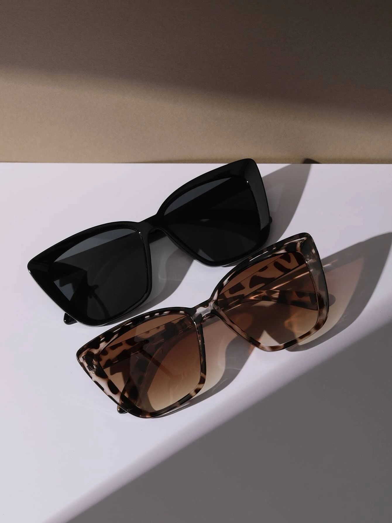 2pairs Tortoiseshell Cat Eye Sunglasses Travel Accessories | SHEIN