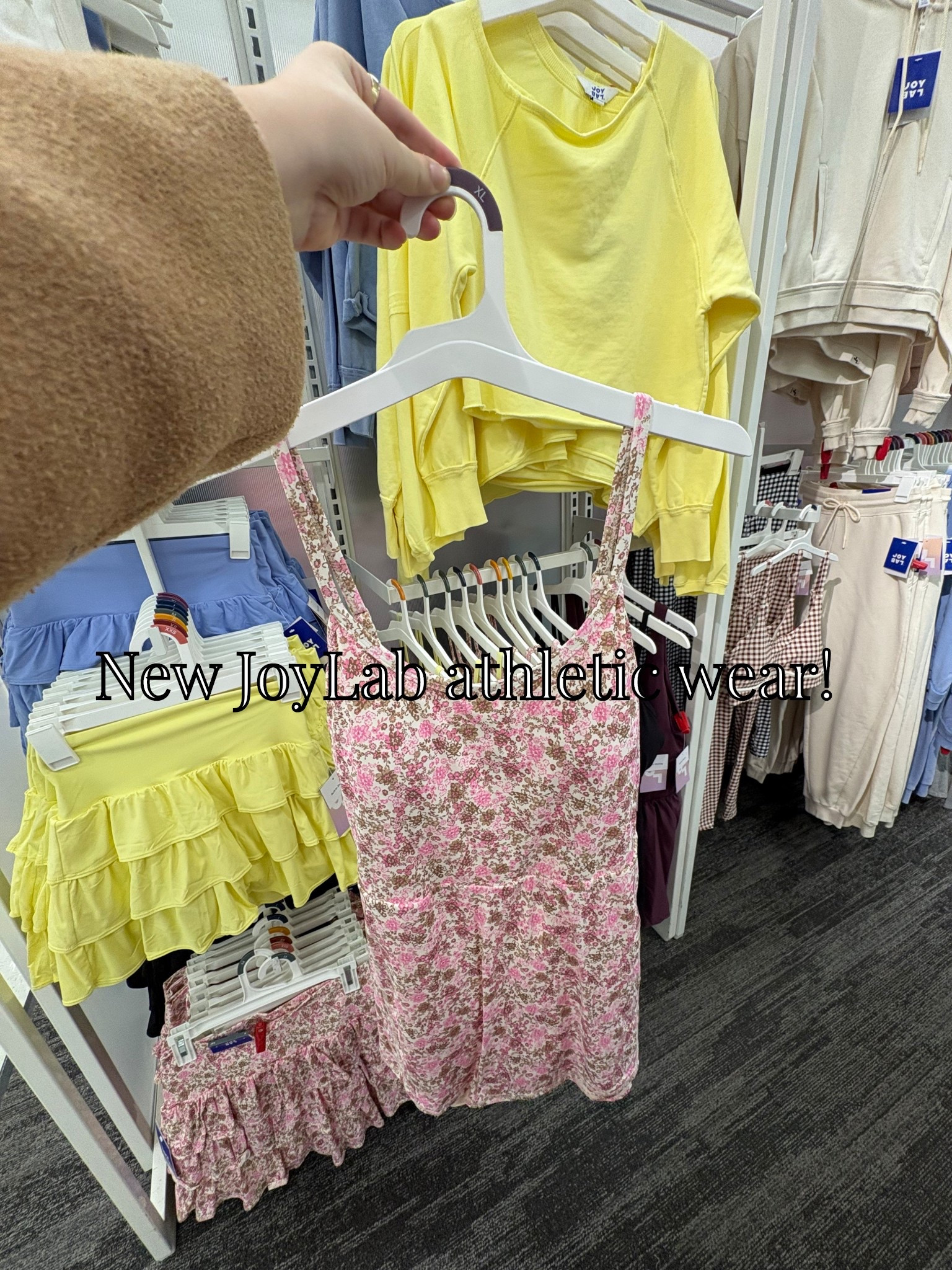 New athletic wear finds at Target from the JoyLab brand!!!

JoyLab workout • JoyLab athletic • workout wear • athletic wear • activewear • JoyLab active • JoyLab activewear • floral workout dress • workout dress • active dress • athletic dress 

#LTKfitnessgoals #LTKActive #LTKdayinmylife