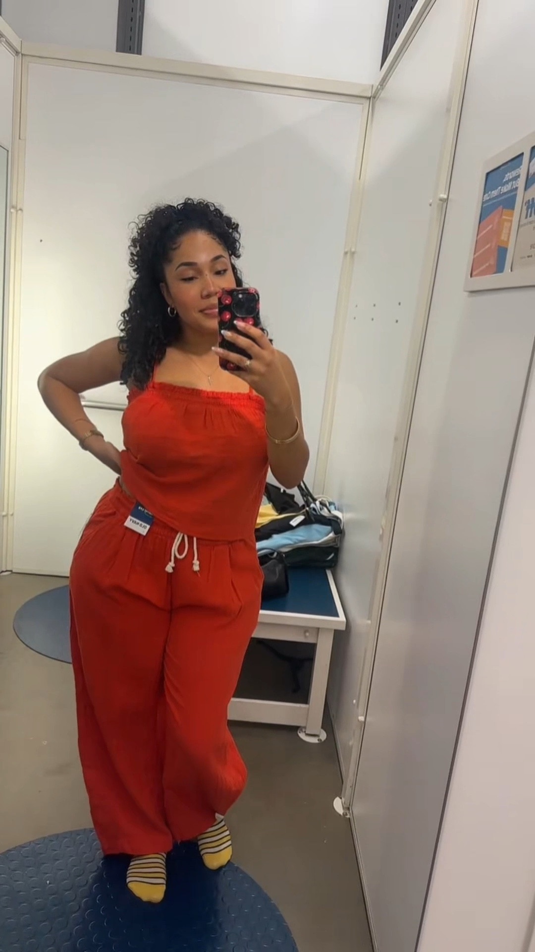 Okay this color?? OBSESSED. This red set is bold, flattering, and makes a statement without even trying. Super lightweight and comfortable too. And it’s on sale! 

Perfect for vacation, brunch, or when you want to stand out.

#redoutfit #matchingset #vacationoutfit #oldnavyhaul #springstyle #ltkfashion


#LTKootd #LTKSaleAlert #LTKSeasonal