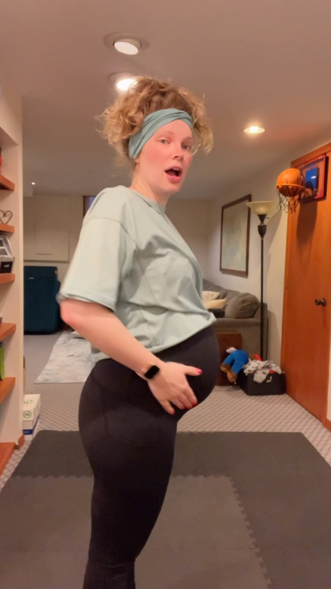 Workout fit of the day @ 31 weeks 3 days preggo! 🥰❤️