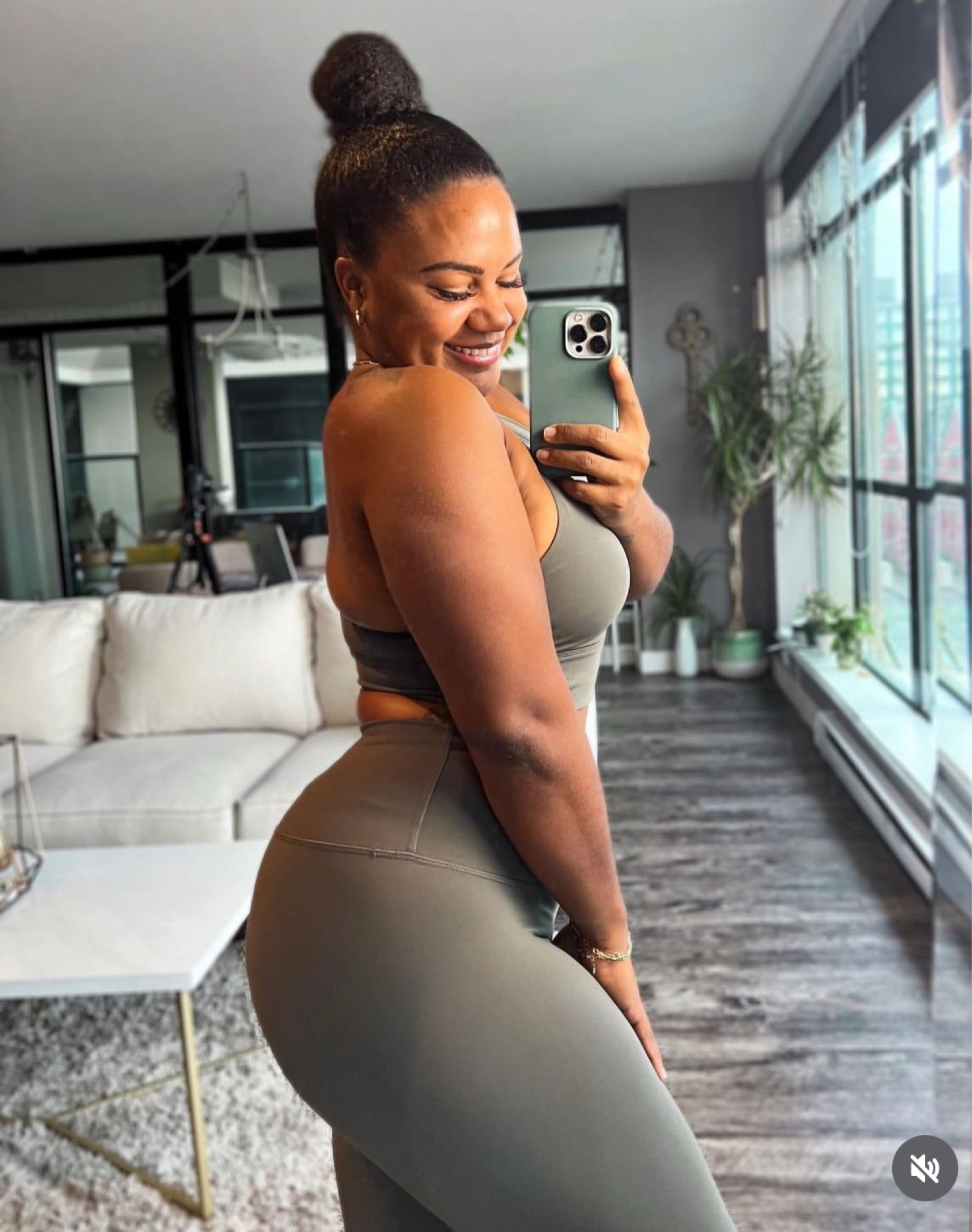 This Wunder Train Crop Legging + Longline Energy Bra combo is one of my favourite neutral matching sets and always gets so many compliments at the gym!

#LTKfit #LTKcurves