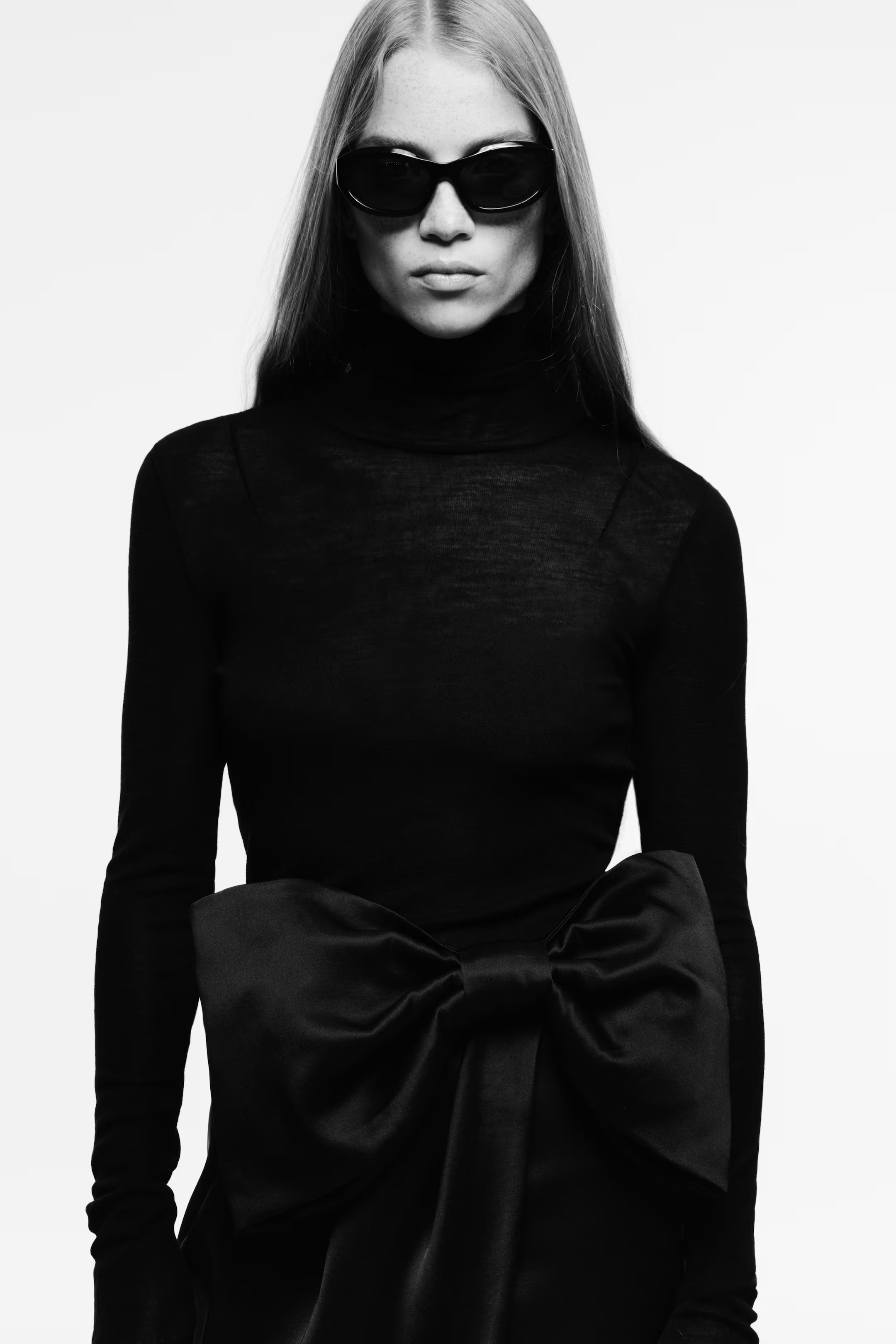 Bow-detail satin skirt | H&M (UK, MY, IN, SG, PH, TW, HK)