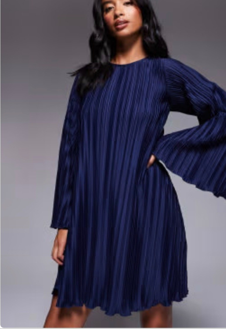 Vestido corto azul.Winter festive blue Petite mini dress.

#LTKHoliday #LTKootd #LTKPetite