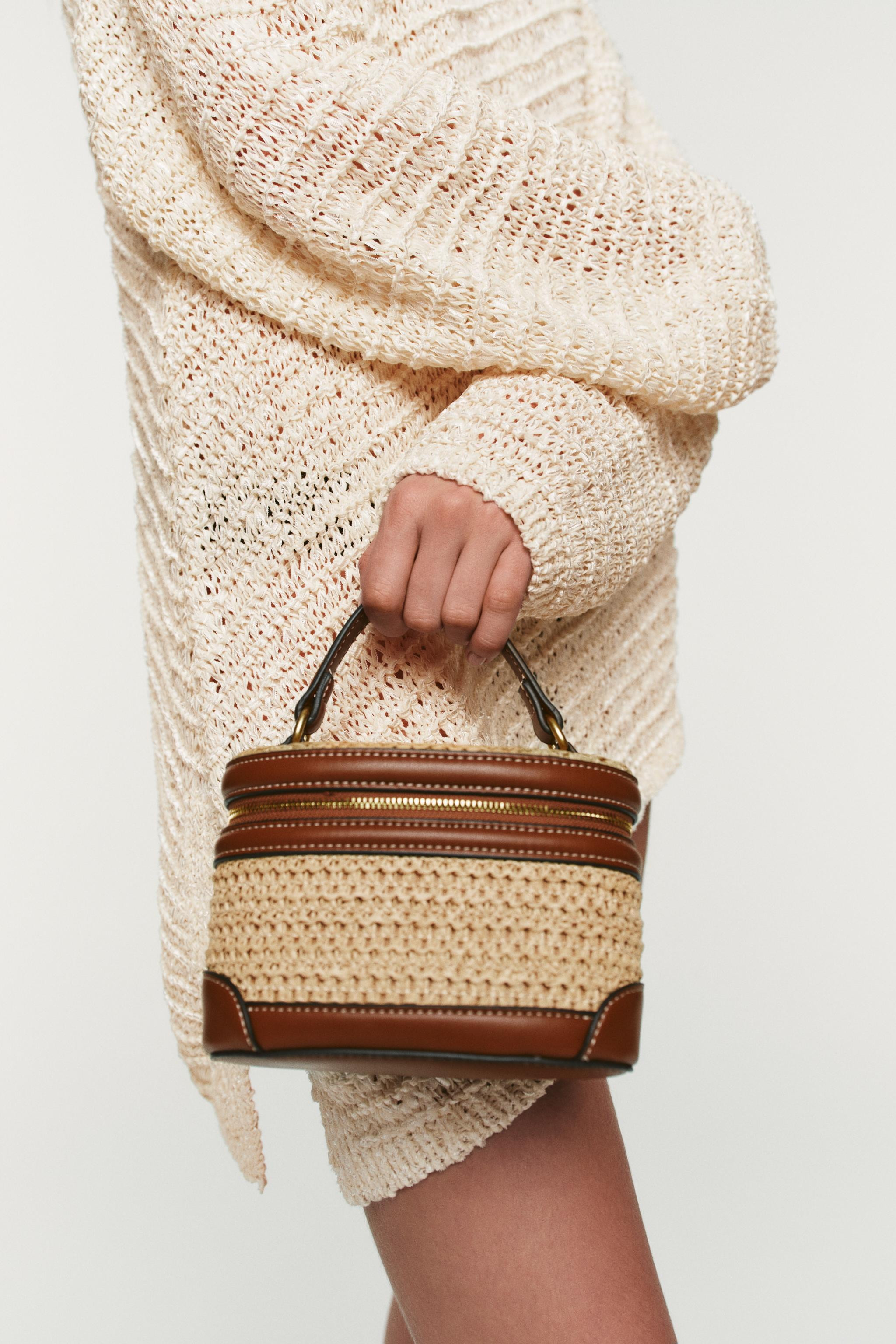 WOVEN VANITY BAG | Zara UK