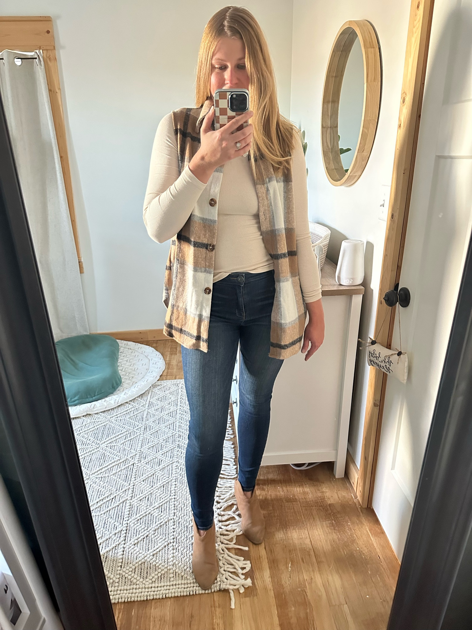 Fall Date Night Outfit

Wearing a medium in both tops and a size 6 in jeans!

#LTKstyletip #LTKbeauty #LTKGiftGuide