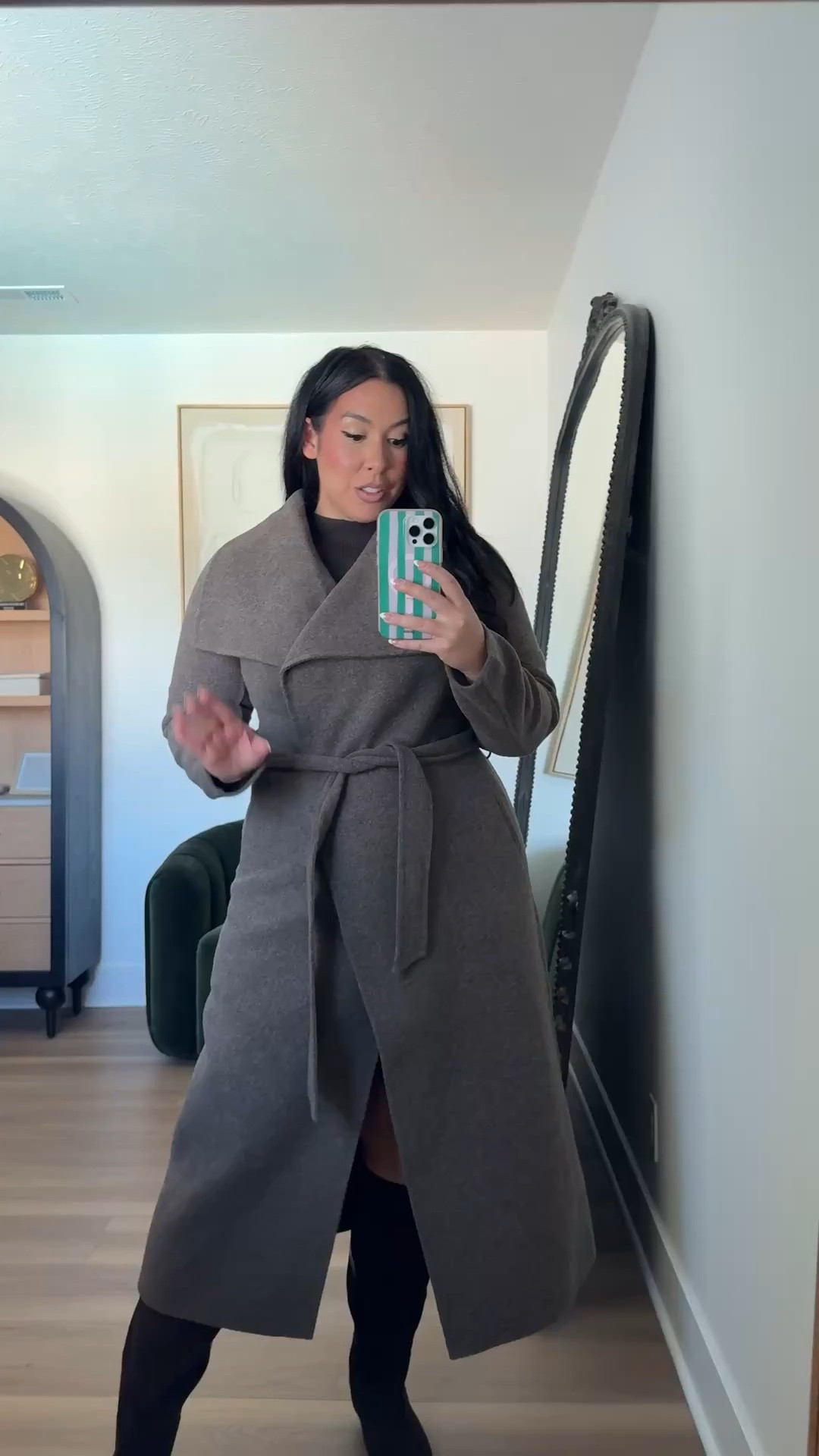 This coat is literally amazing, it’s the perfect weight without being bulky or too hot and you can layer without it getting too tight! 

Fall coats, affordable fall coats, long coats for fall, mid size coats for fall

#LTKootd #LTKMidsize