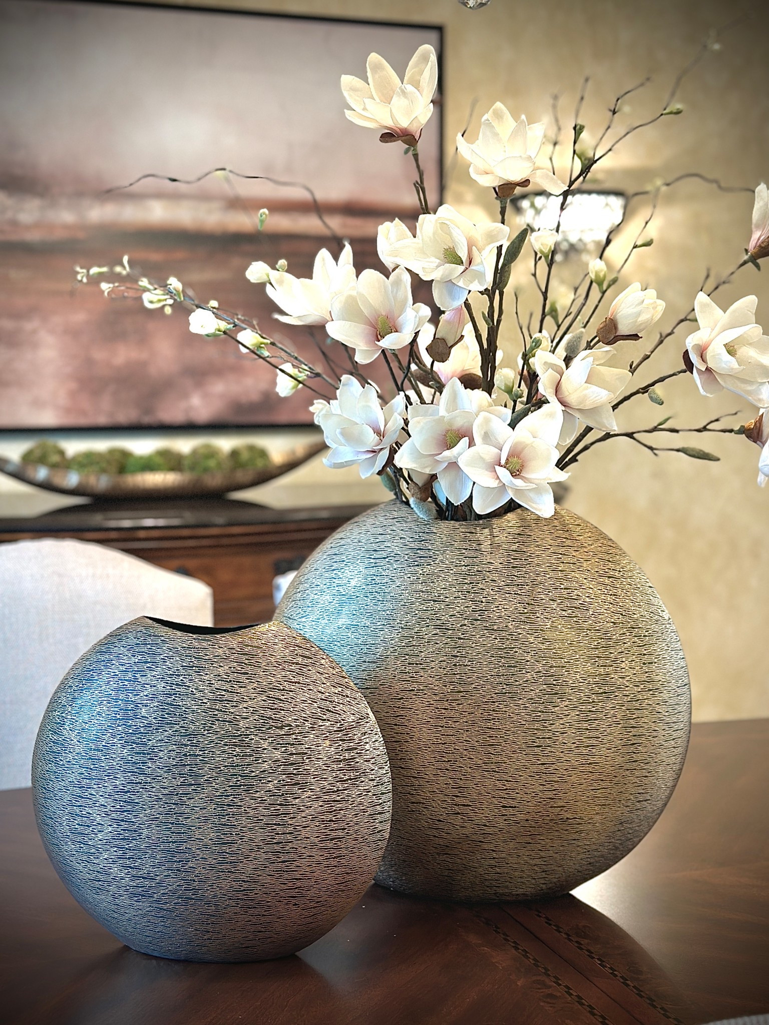 One of our go-to centerpieces — and it’s 20% off.🤍

A magnolia centerpiece is one of our favorites. Afloral has their magnolia stems 20% off right now, making this an easy upgrade that instantly makes a table look amazing. 



#LTKHome