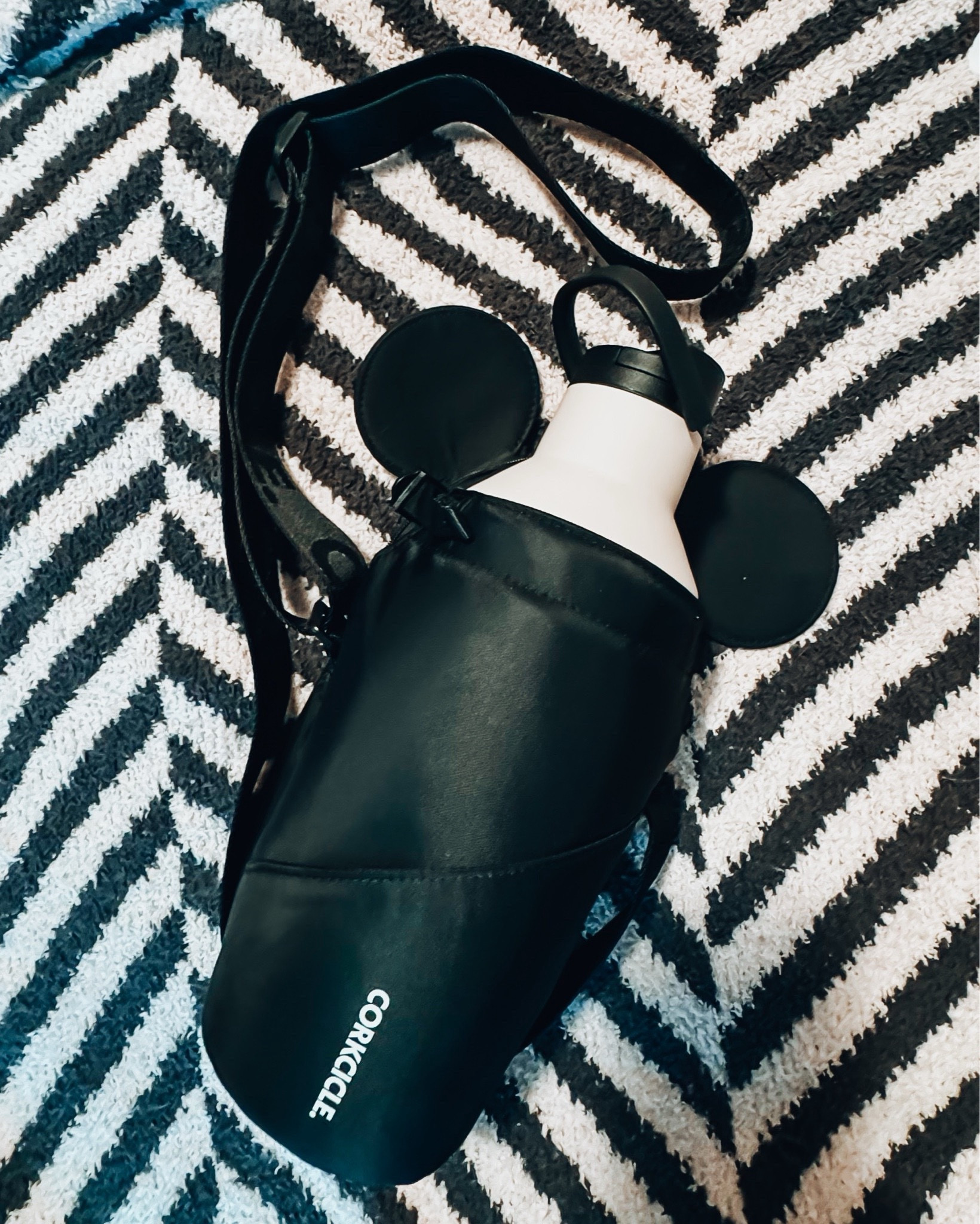 Disney water bottle holder bag- has a back pocket for wallet, sunglasses and essentials too

#LTKGiftGuide #LTKfamily #LTKtravel