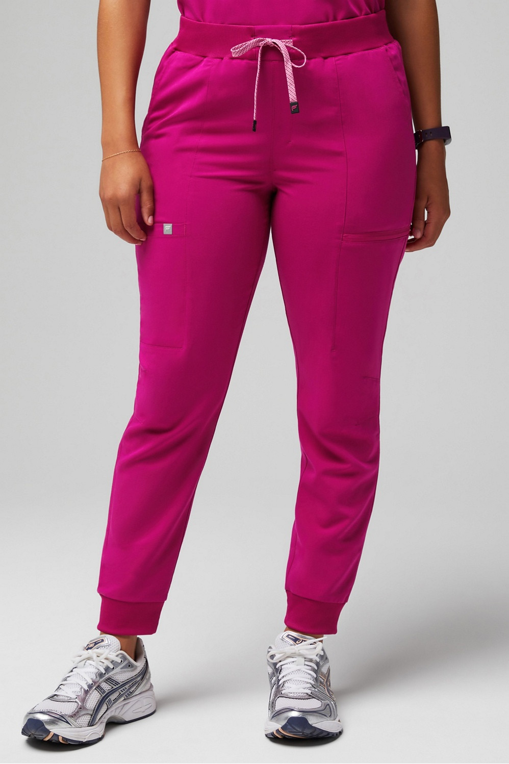 On-Call Scrub Jogger | Fabletics - North America