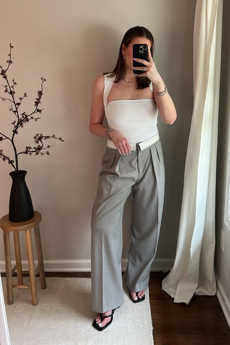 Finally trying the NEW Bureau pants and Contour top from @aritzia and I love them so much!!! The fit is similar to the Effortless Pant but a little looser. The folded waistband makes these look so on trend but they are still a classic for your wardrobe. If you are between sizes, I recommend sizing up one size! #aritziapartner

#LTKStyleTip #LTKWorkwear #LTKFindsUnder100