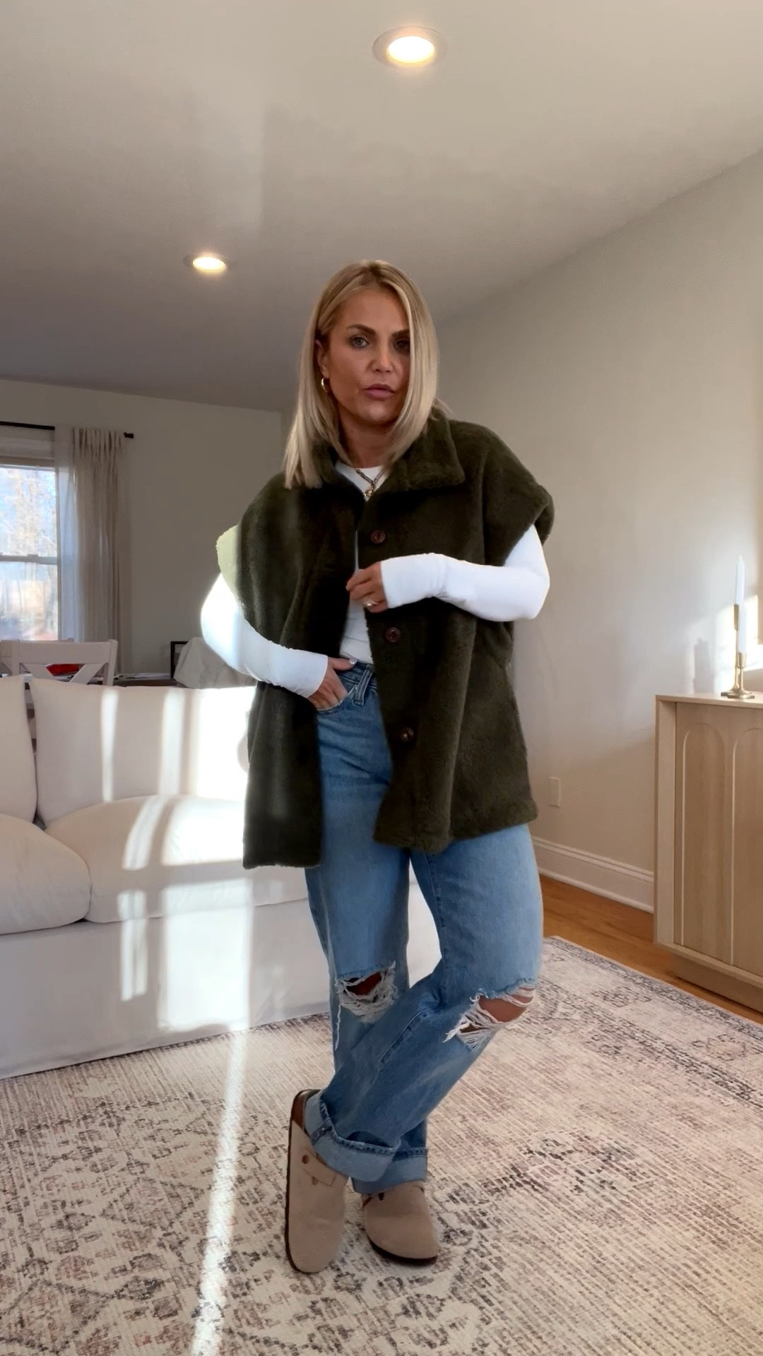 Amazon casual outfit idea that is perfect for winter!❄️



Amazon finds, Amazon fashion, Amazon outfit idea, winter outfit, casual outfit, petite fashion, midsize fashion, winter socks

#LTKPetite #LTKootd #LTKMidsize