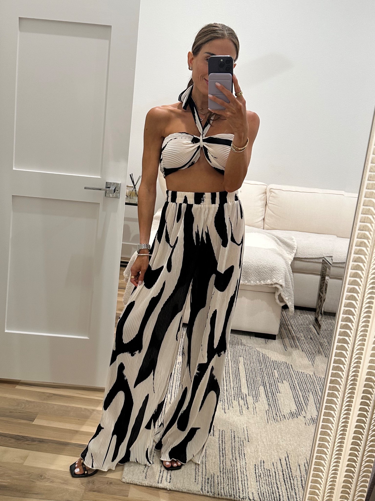 Super cute black and white pant set wearing smallest size  
Soring break outfit 

#LTKootd #LTKPetite