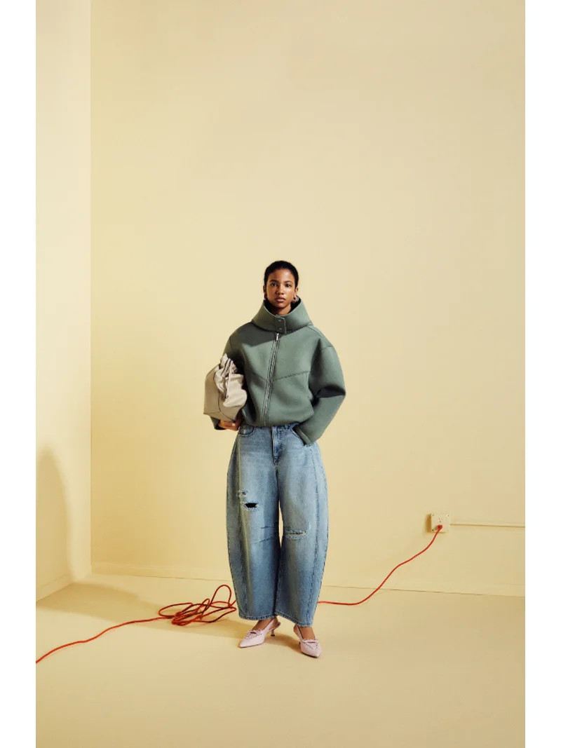 Scoop Women’s and Women's Plus High-Rise Ankle Barrel Jeans with Distressed Details, Sizes 0-26 | Walmart (US)