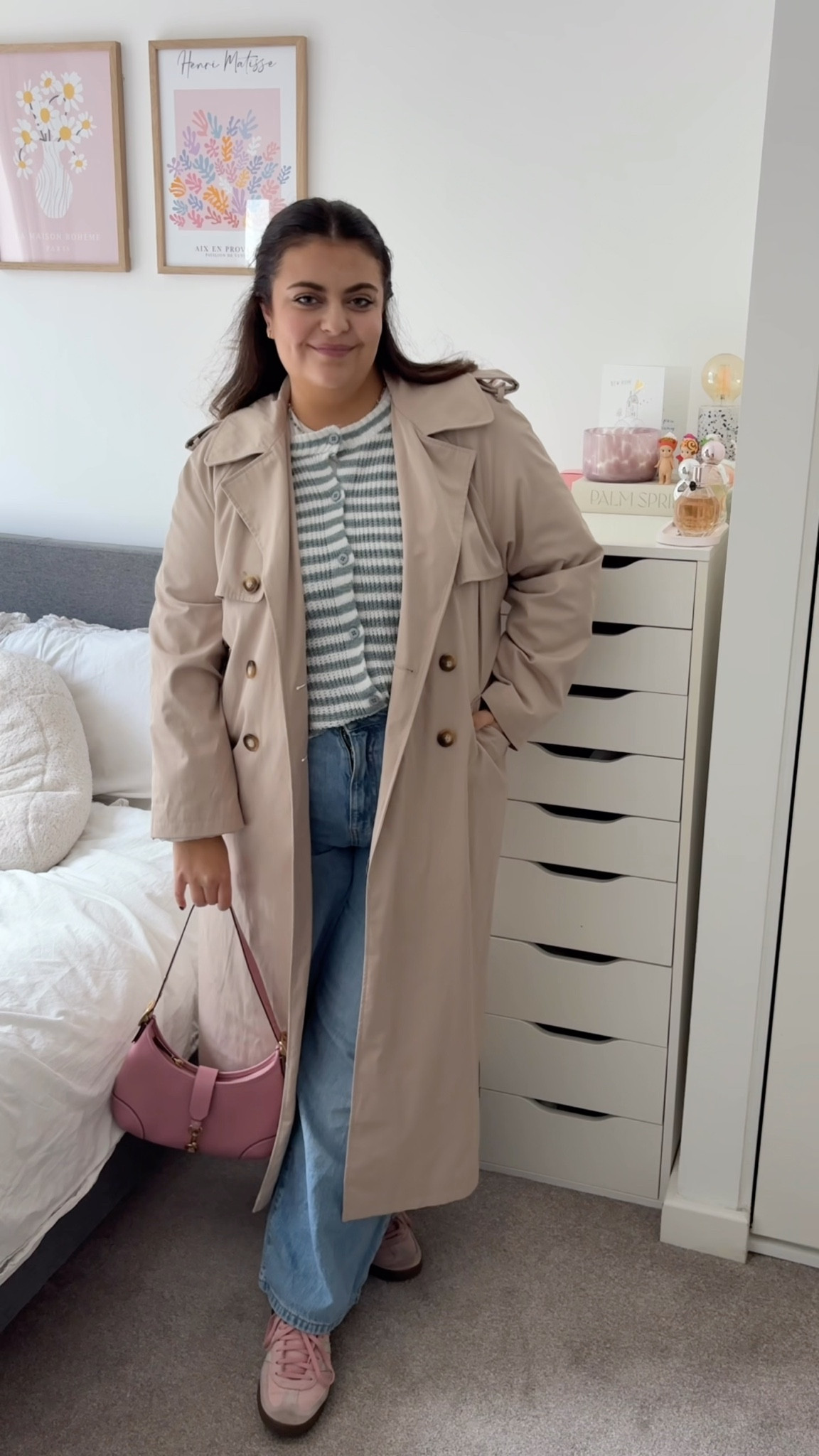 Perfect Sunday autumn outfit 🍂 

Stripe cardigan, wide leg jeans, blue jeans, trench coat, trench mac coat, autumn outfit, Autumn ootd, midsize outfit, midsize, 

#LTKautumn #LTKmidsize #LTKuk