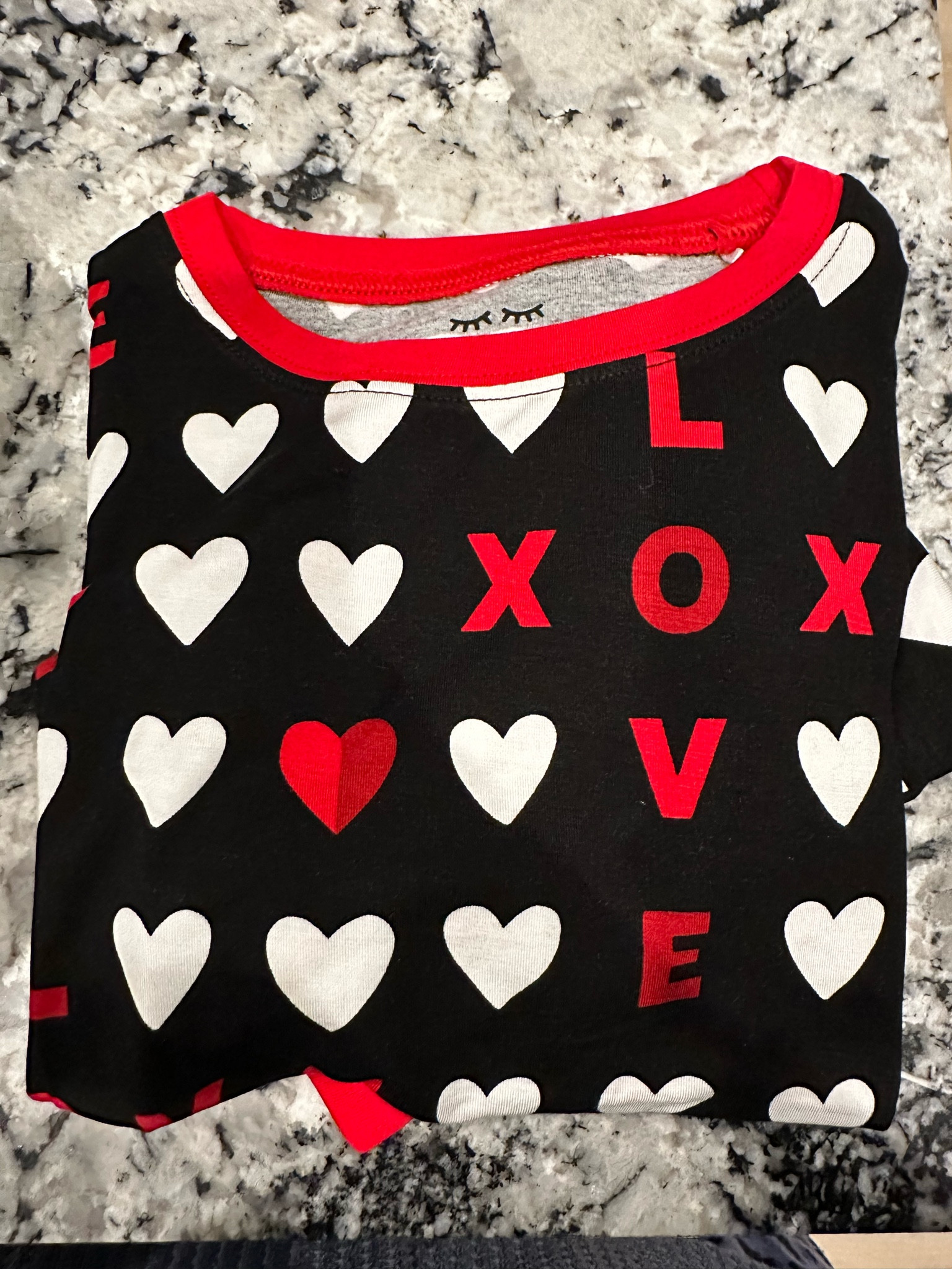 Valentines pjs// bamboo pjs 

#LTKkids #LTKbaby #LTKSeasonal