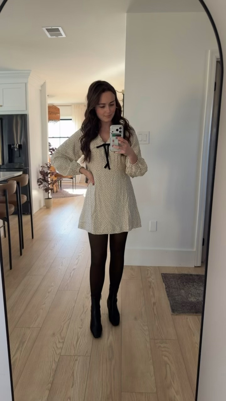 Fit & flare women’s long sleeve dress from Old Navy - such a fun style! 

#OldNavy


#LTKootd