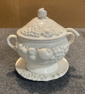 Signature Japan Soup Tureen 4 pc Set Underplate Ladle Lid White Embossed Fruit  | eBay | eBay US