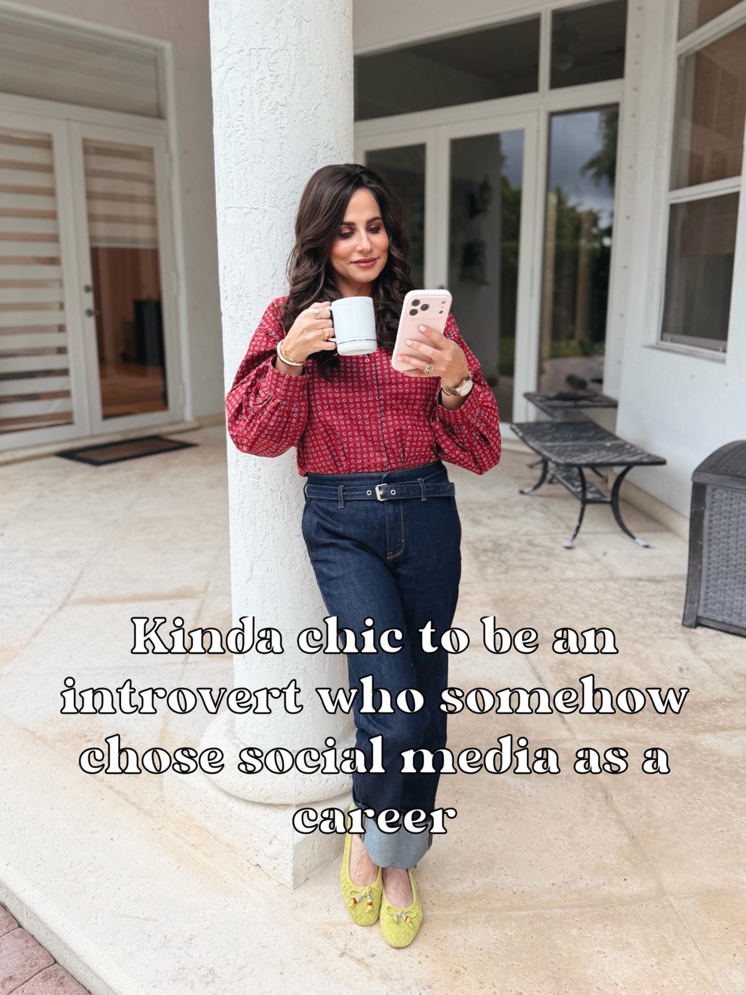 Such a fun everyday look with a pop of color . Top sm, jeans 0s . @Avara

#LTKootd #LTKOver40 #LTKSaleAlert