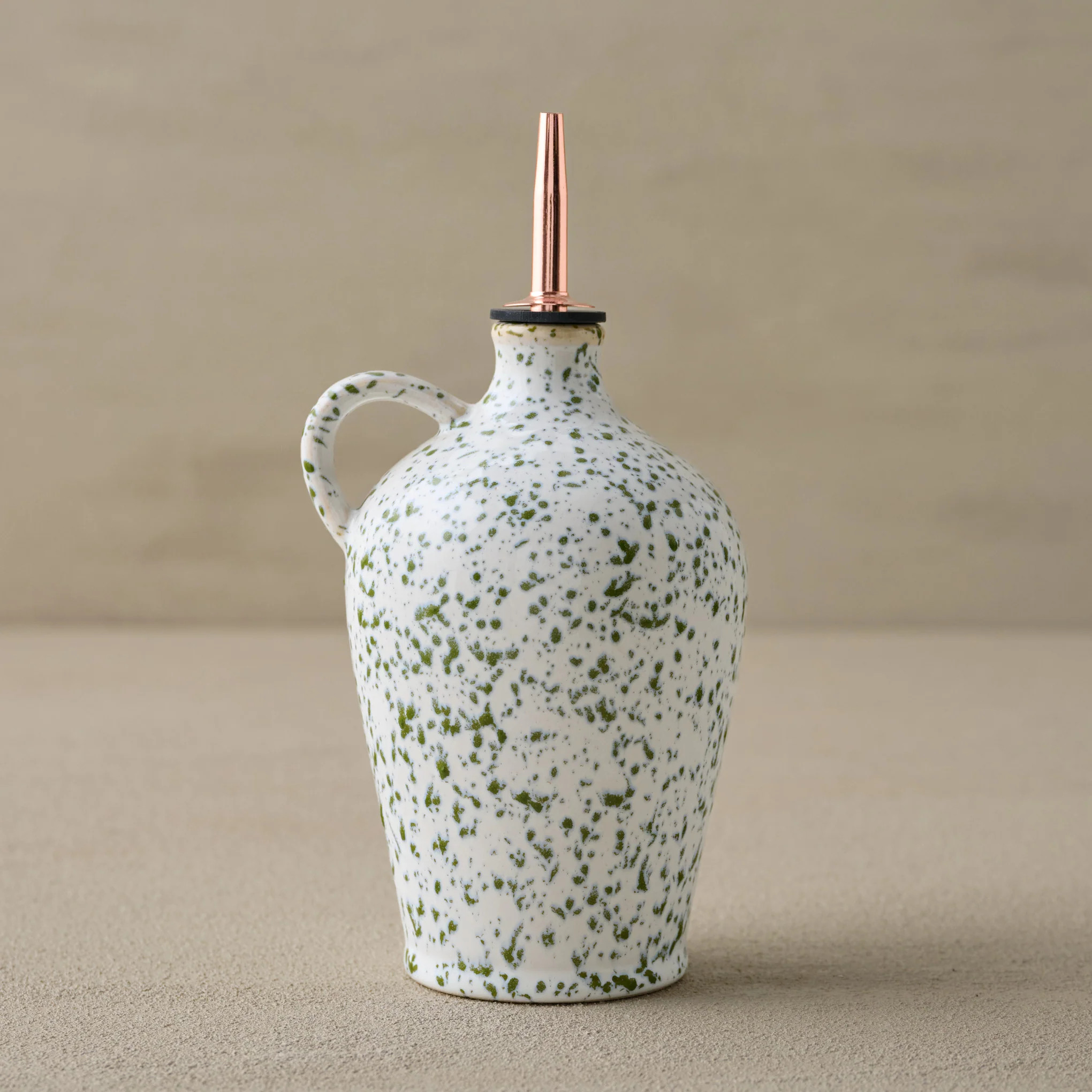 The Cottage Collection Speckle Oil Pour | Magnolia