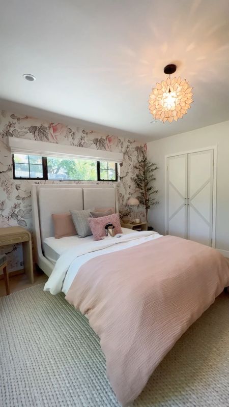 Girls bedroom!

Upholstered bed, white bed, pink bedding, wallpaper, flower wallpaper Layla grayce, pottery barn kids, west elm 

#LTKunder100 #LTKunder50 #LTKhome