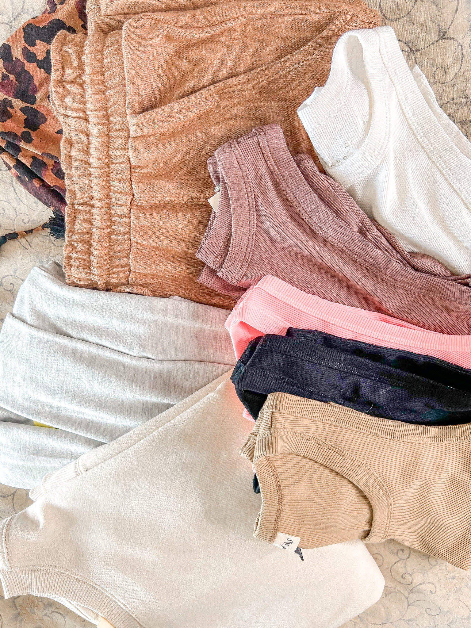 Target basics haul 🤍🤎

Spring staples
Neutral queen
Workout fits
Lounge wear
Work from home
Healthy Girl ‘fits

#LTKfit #LTKunder50