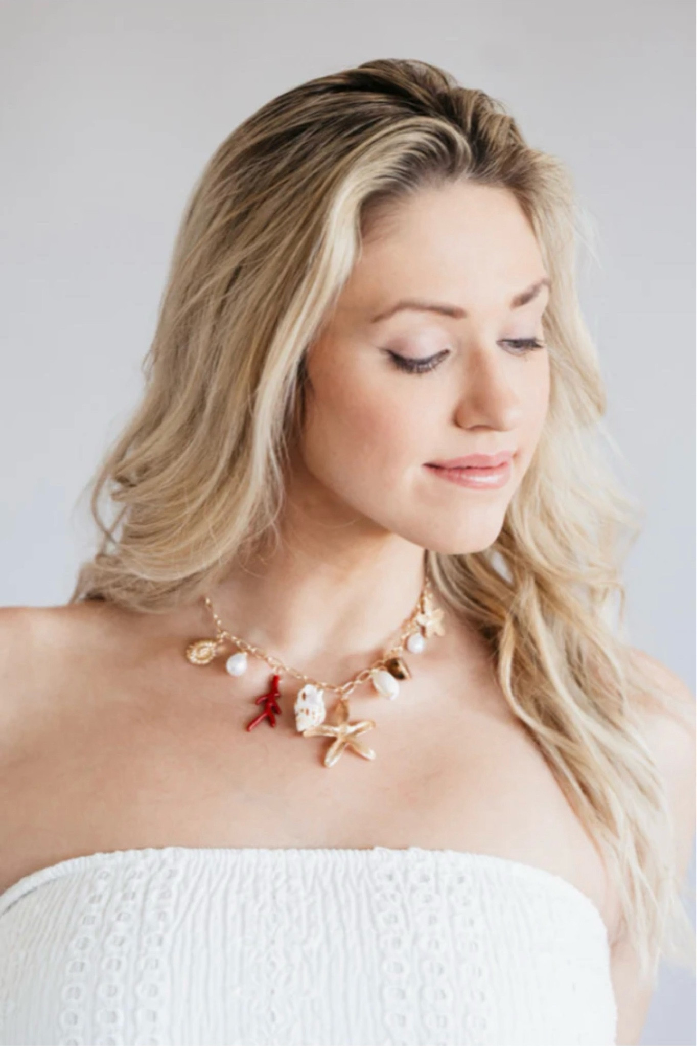 How pretty is this seashell necklace from Glik's?! It's the perfect resort or beach accessory! 

Glik's, spring outfits, spring fashion, spring style, spring outfit ideas, spring ootd, resort style, resort outfit, resort fashion, resort ootd, resort outfit ideas, spring accessories, resort accessories, boutique style, boutique fashion, necklace, beach style, beach accessories, beach necklace, shell necklace

#LTKStyleTip #LTKSeasonal #LTKFindsUnder50