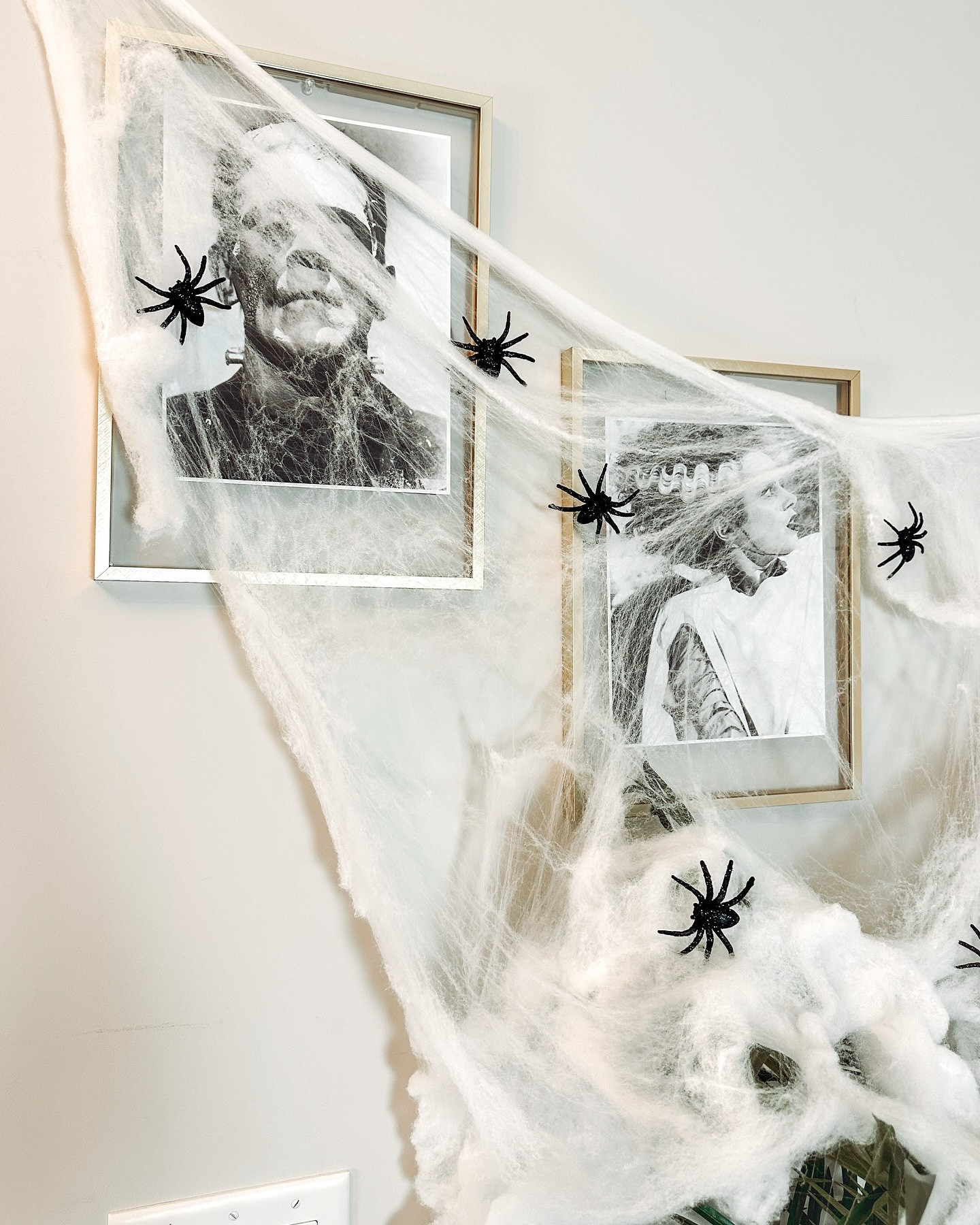 Happy Halloween! 🎃 

A little spooky Flashback Friday for your timeline. I hope everyone has a fun and safe time today. 🫶🏽

#halloweendecor #halloween #halloweendecorating #halloweendrcorations