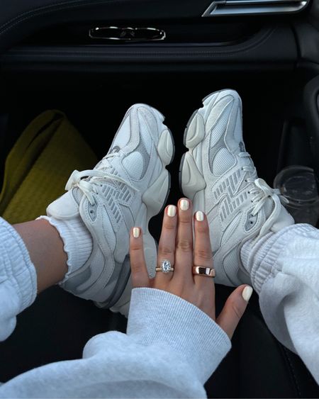 Cutest / comfiest sneakers!! I’m usually an 8/8.5 and got a 7 (unisex sizing) 
Also linked what I used for my nails! 🤍 I used the OPI polish to get the chrome look 🫶🏼 
& wearing a M in Aritzia sweats!

#LTKSeasonal #LTKshoecrush #LTKU
