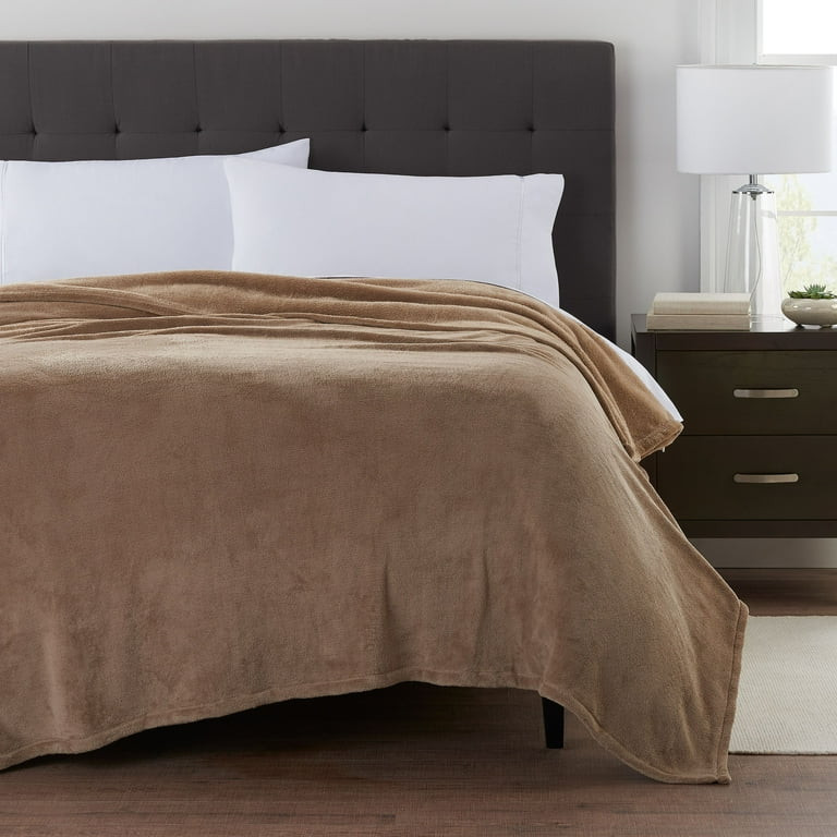 Mainstays Super Soft Plush Blanket, Brown, King 102"X90" - Walmart.com | Walmart (US)