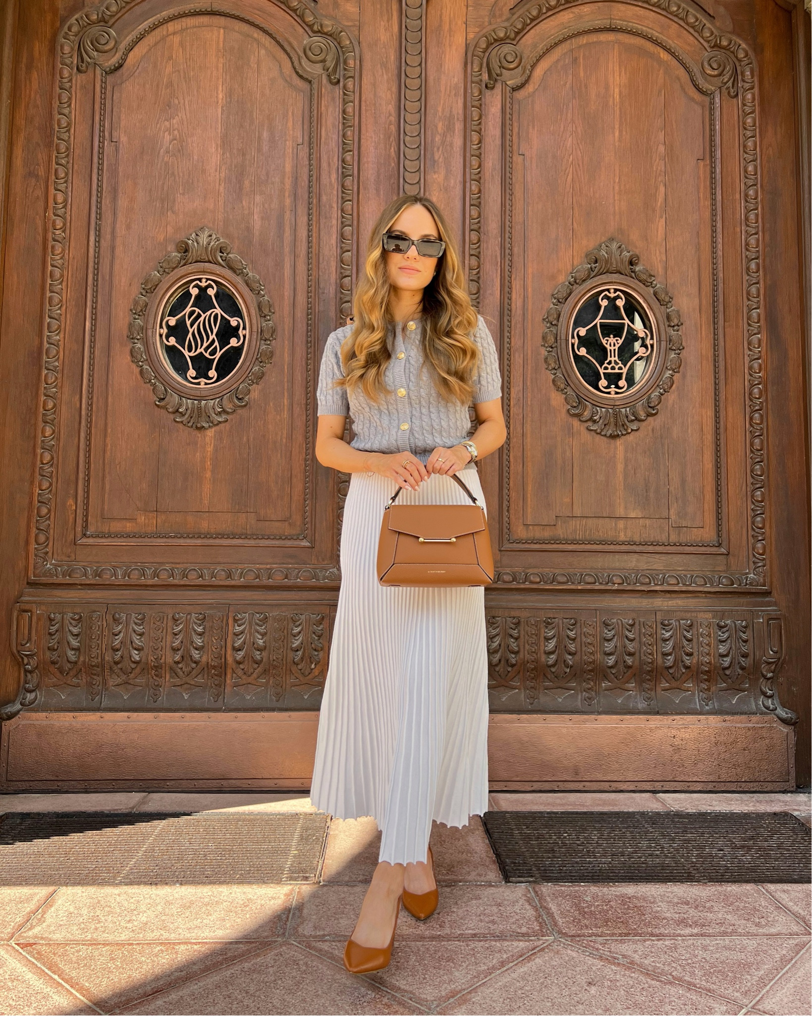 a sneak peek into my transitional style — light knits and my fave accessory: a tan handbag ✨ 

*gifted by Strathberry

transitional outfit | midi skirt | cardigan outfit | white skirt outfit | prefall outfits | minimal style inspo

#LTKWorkwear #LTKItBag #LTKStyleTip