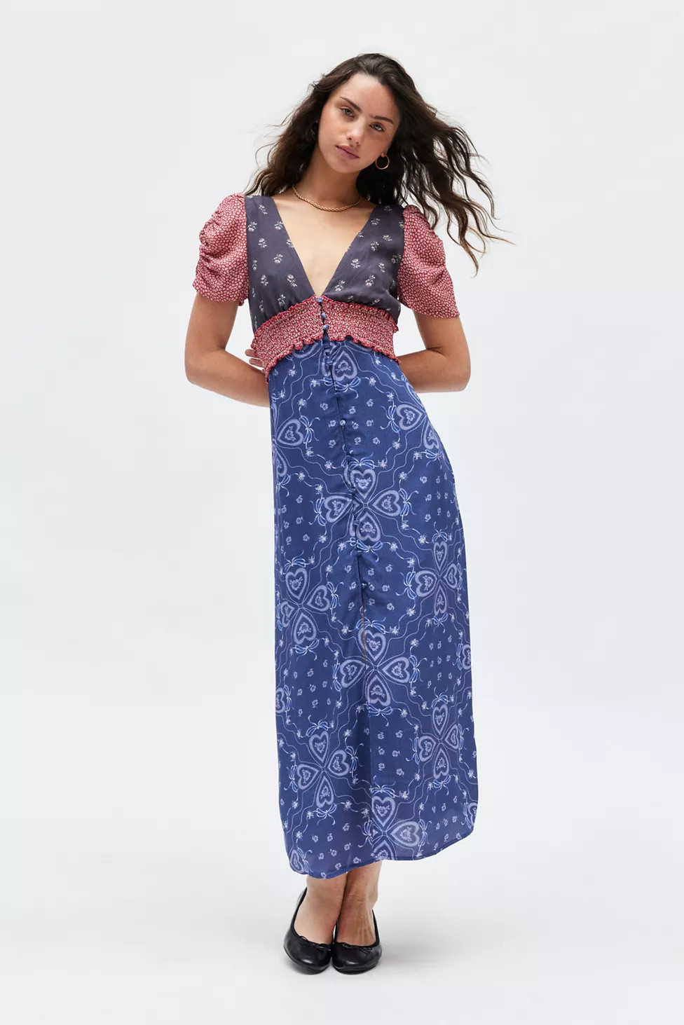 Kimchi Blue Ioni Plunging Puff Sleeve Midi Dress | Urban Outfitters (US and RoW)