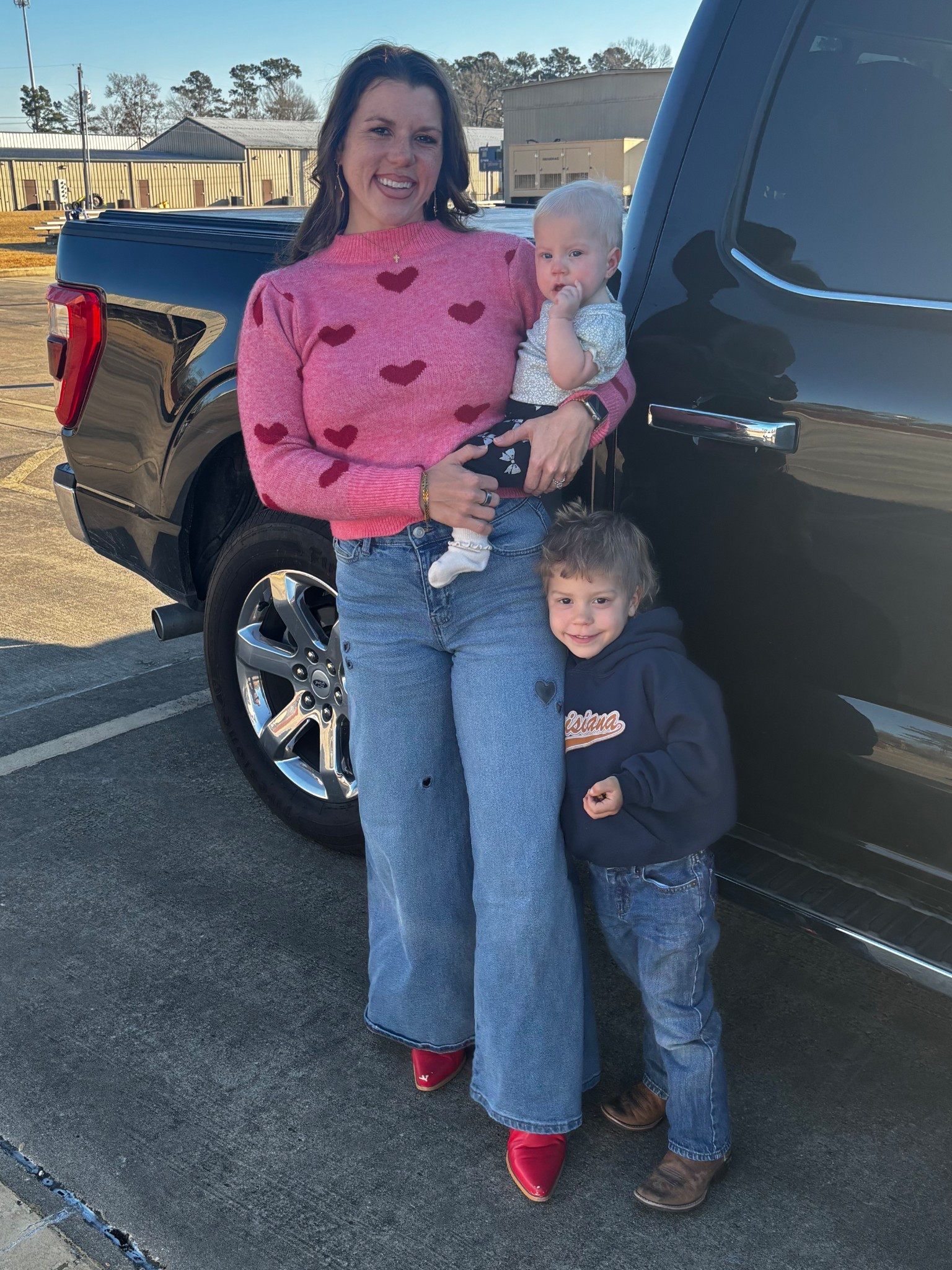 I love the heart sweater and the heart jeans ❤️💕

#LTKmomlife #LTKValentine #LTKootd