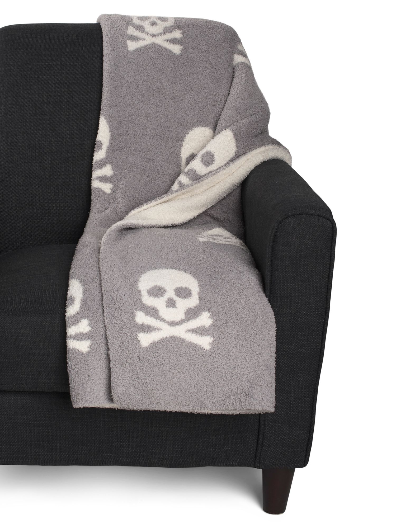 Cozy Feather Yarn Skulls Throw | TJ Maxx