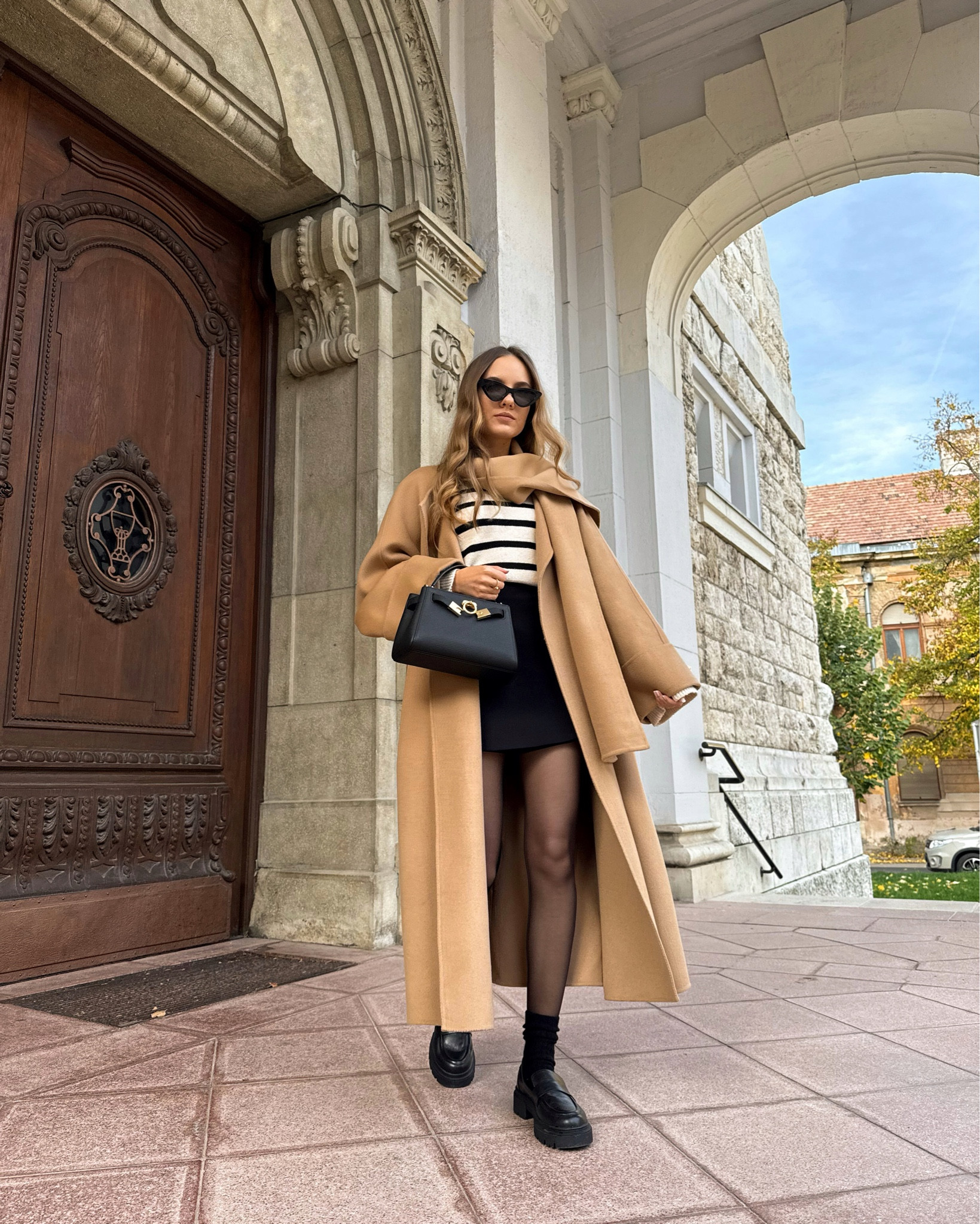 the scarf coat in f/w 🤝🏼 me

minimal outfit | scarf coat | fall style 
 | camel coat | casual chic | minimal style inspo 

#LTKShoeCrush #LTKStyleTip