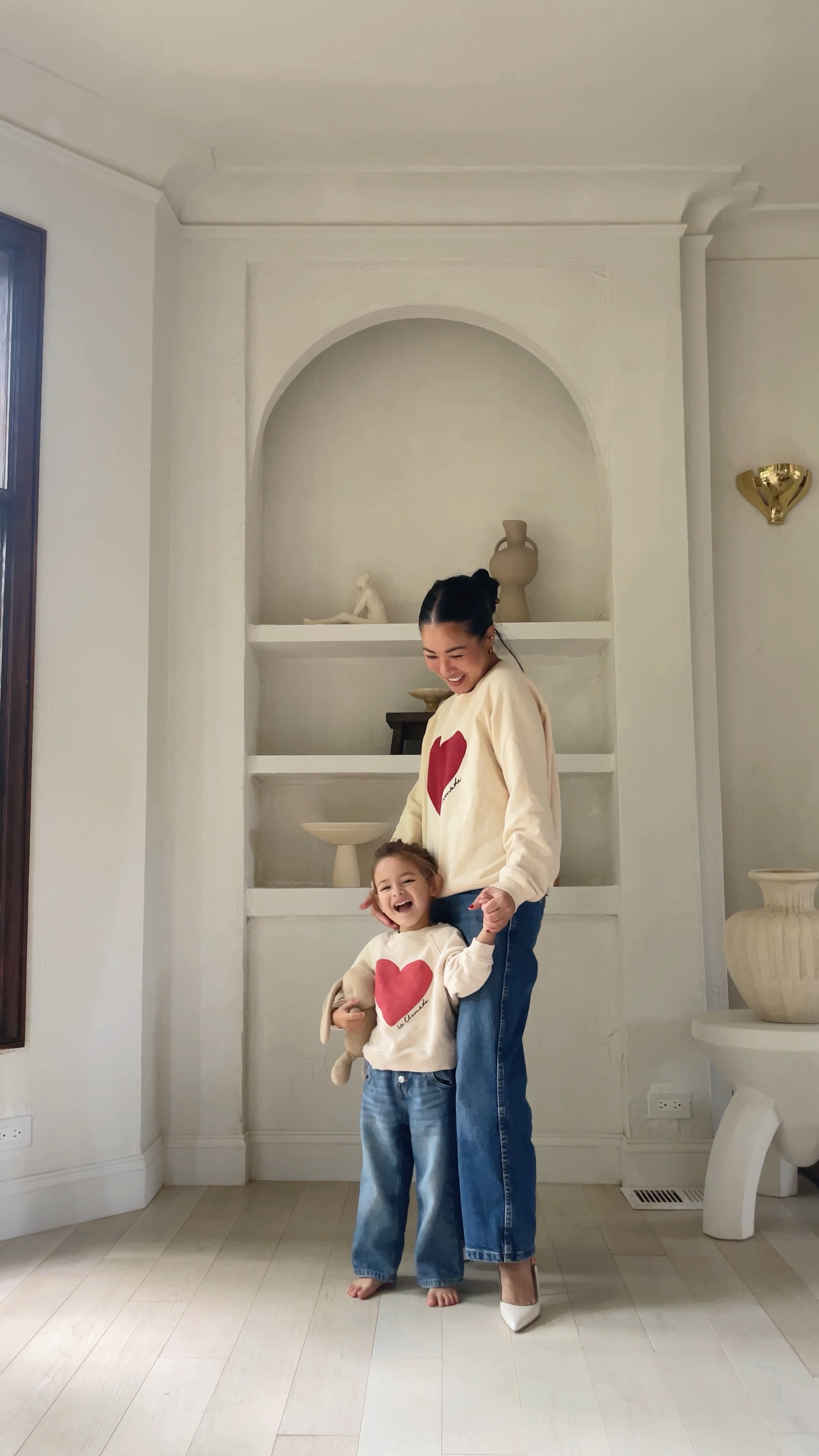 Momma and me! These sweatshirts are so precious!

For size reference, I’m 5 ft 105 pounds and wearing a size Small. She’s wearing a 3T. 



#LTKKids #LTKVideo #LTKFamily