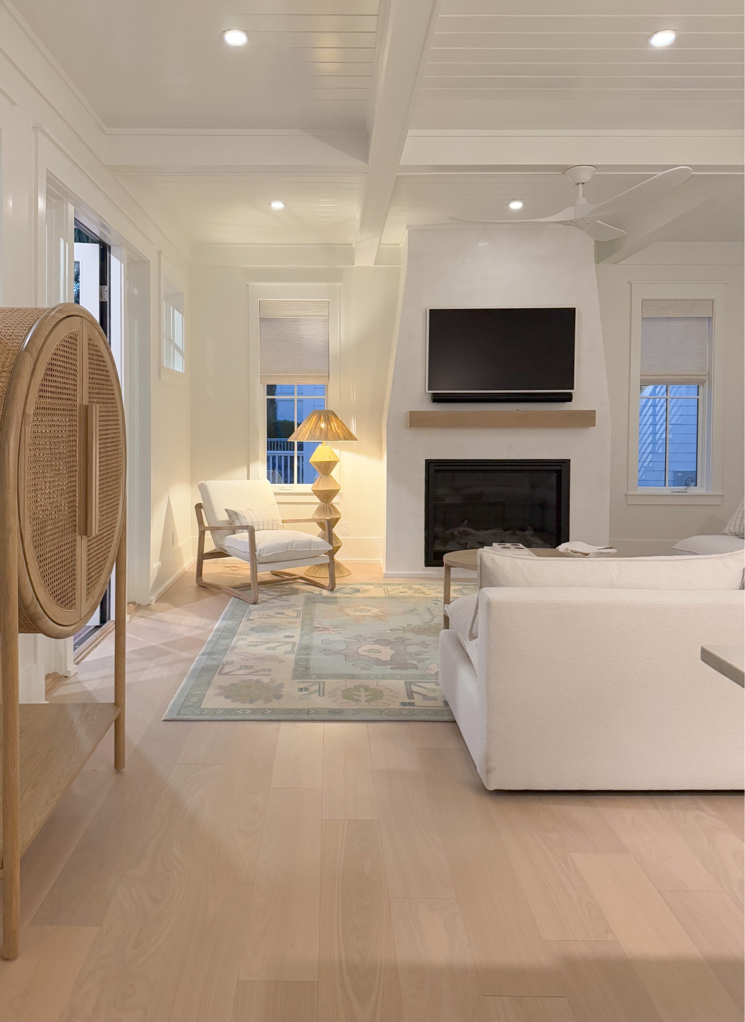 "Holiday House” living room! 

#LTKHome