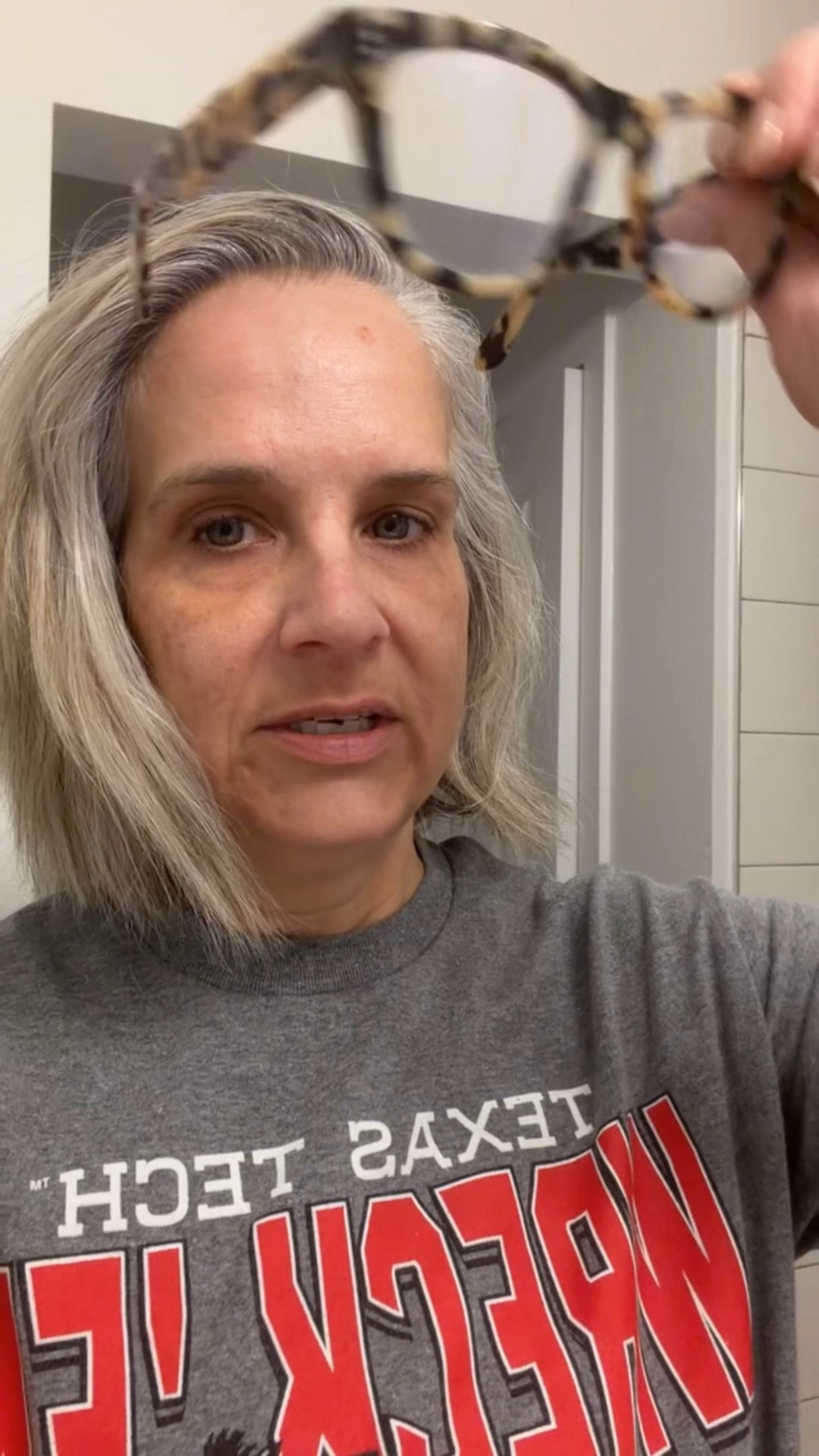 Proving drug store products are just as good as high end

L’Oréal, hair care, shampoo, conditioner, hair serum, hair gloss, shiny hair, over 50, midlife hair, midlife beauty

#LTKOver40 #LTKBeauty #LTKselfcare