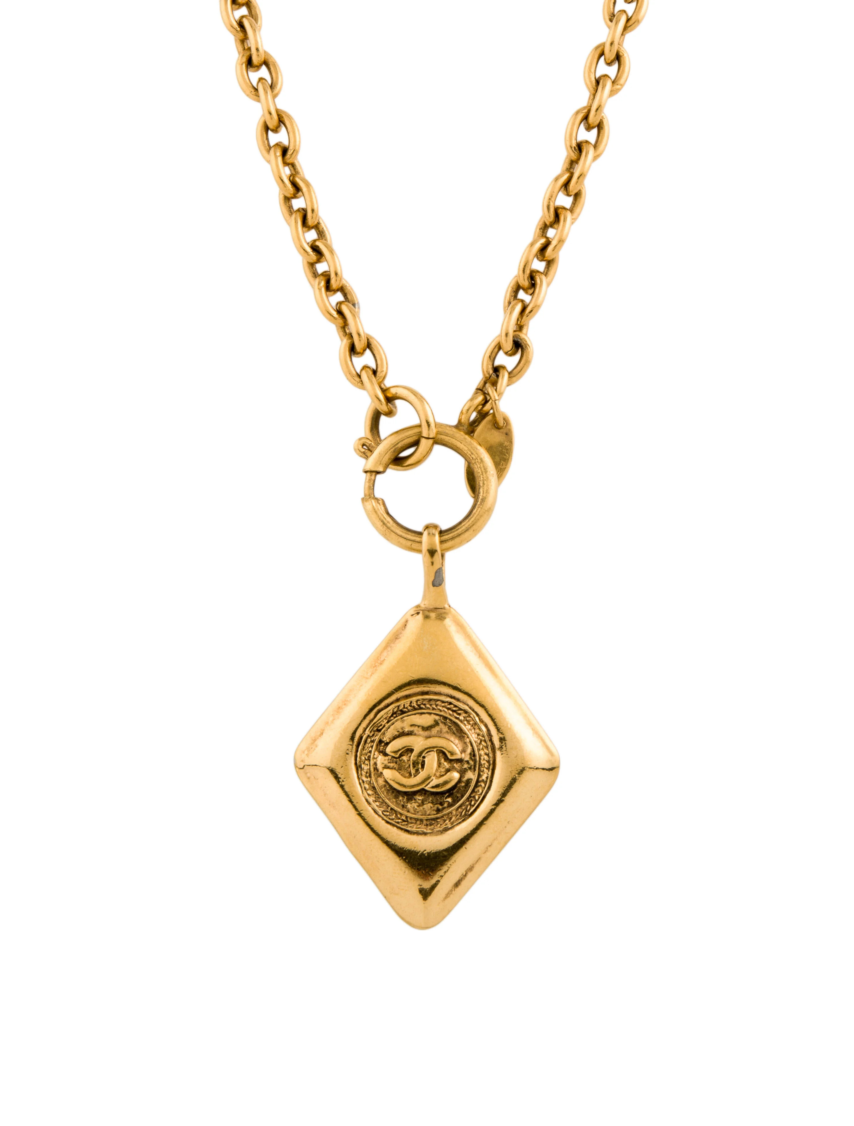Vintage CC Pendant Necklace | The RealReal