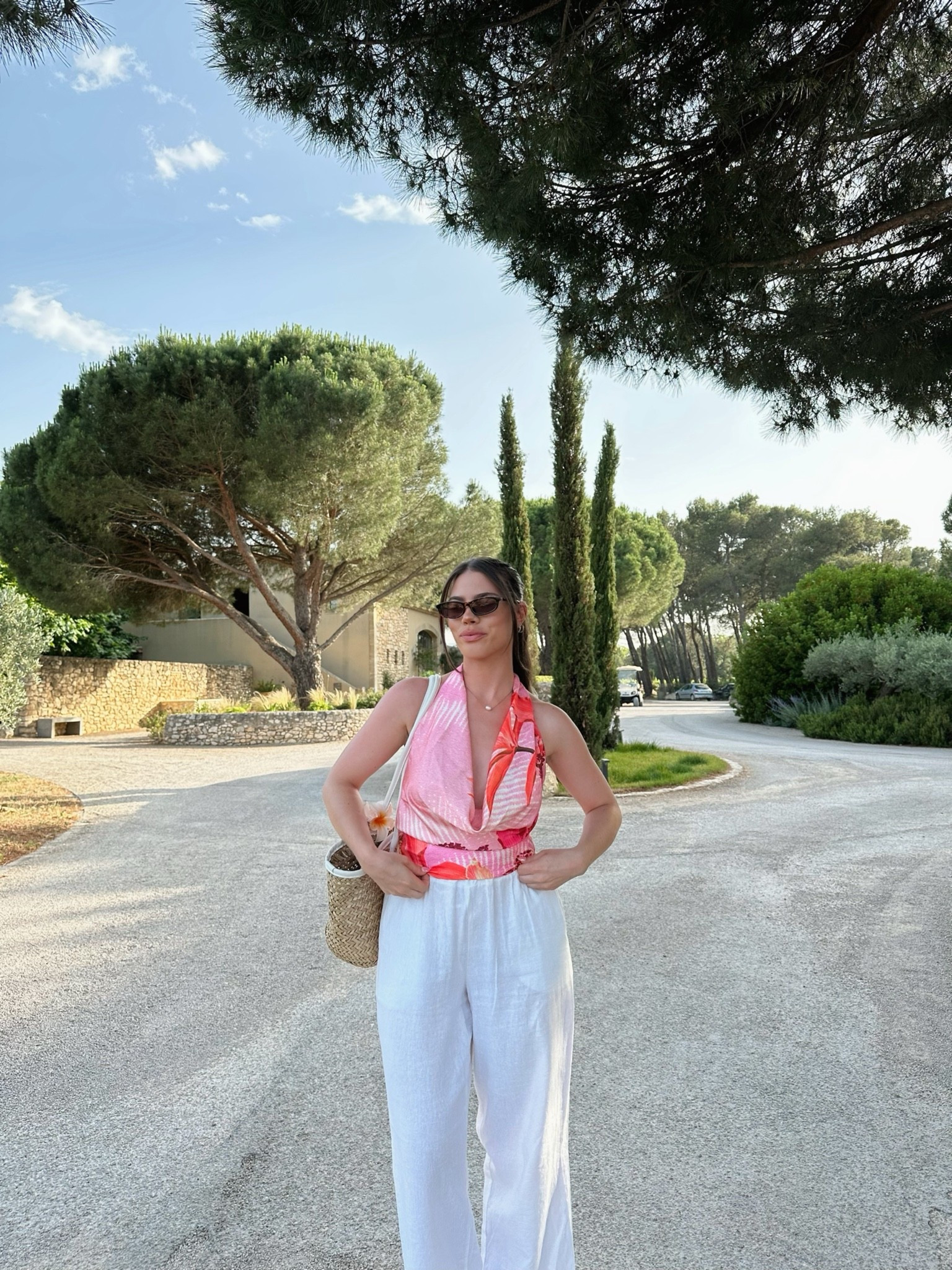 European Summer Outfit 🌺 | Pink Top & White Linen Trousers

#EuropeanSummer #HolidayOutfit #LinenTrousers #VacationStyle #ProvenceStyle #SummerCapsuleWardrobe #QuietLuxury #ResortWear #SummerStyle

#LTKtravel #LTKuk #LTKsummer #LTKeurope