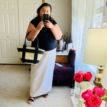 Plus size OOTD:  I finally found a pencil maxi skirt I love.  It’s a linen blend from Old Navy and is my favorite mix of affordable and chic.  Perfect for an elevated Summer vacation vibe with a leather trimmed basket bag and espadrille wedges.

#LTKSeasonal #LTKOver40 #LTKPlusSize