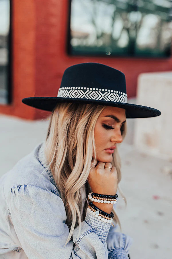 Wrapped In Smiles Felt Fedora In Black • Impressions Online Boutique | Impressions Online Boutique