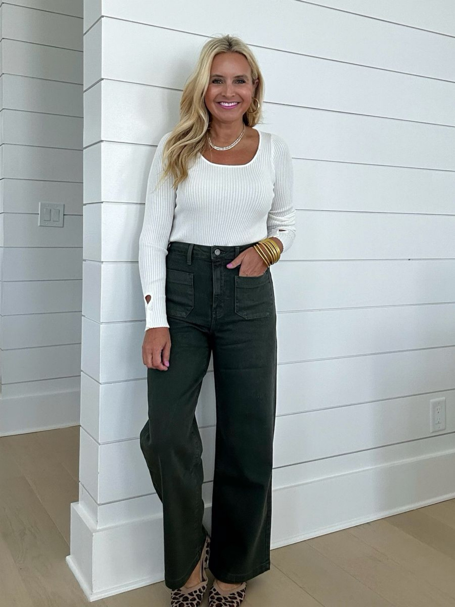 OK, I’m obviously having an olive green moment and these jeans are my favorite white pair now in the perfect olive green for fall. I do a size 26 in these and feel like they are very true to size I paired them with this really cute bodysuit that’s from Walmart. If you wanna grab the jeans for 15% off, you can use code fancy15.

#LTKSeasonal #LTKStyleTip #LTKFindsUnder100