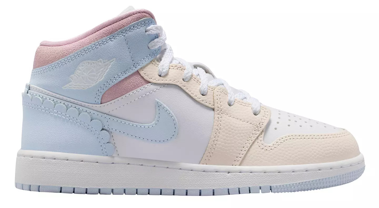 Jordan Kids' Grade School Air Jordan 1 Mid Basketball Shoes | DICK'S Sporting Goods