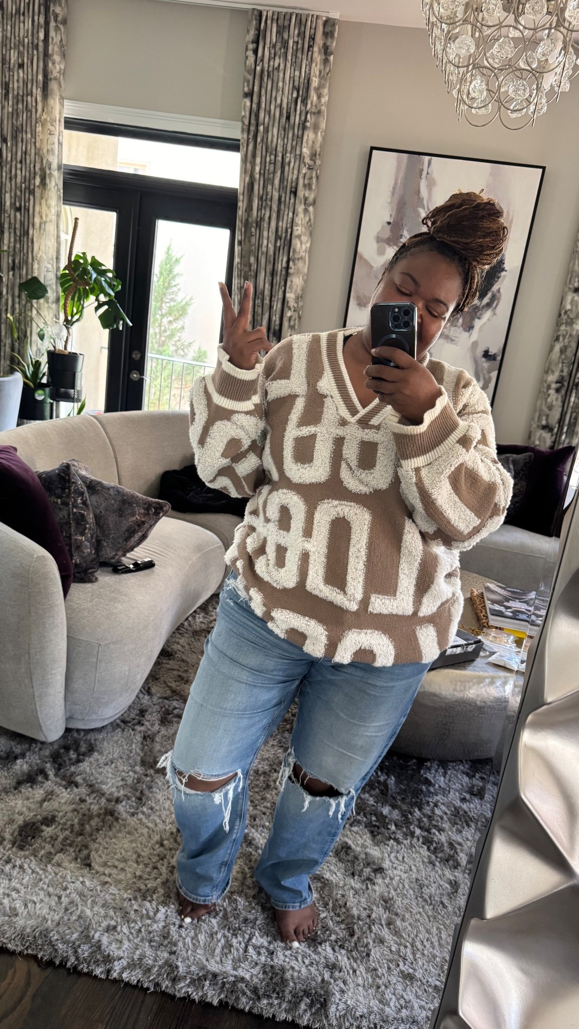 This sweater tho. 😍 #straightfromthea #atlienlive 

#LTKFindsUnder100 #LTKFindsUnder50 #LTKPlusSize