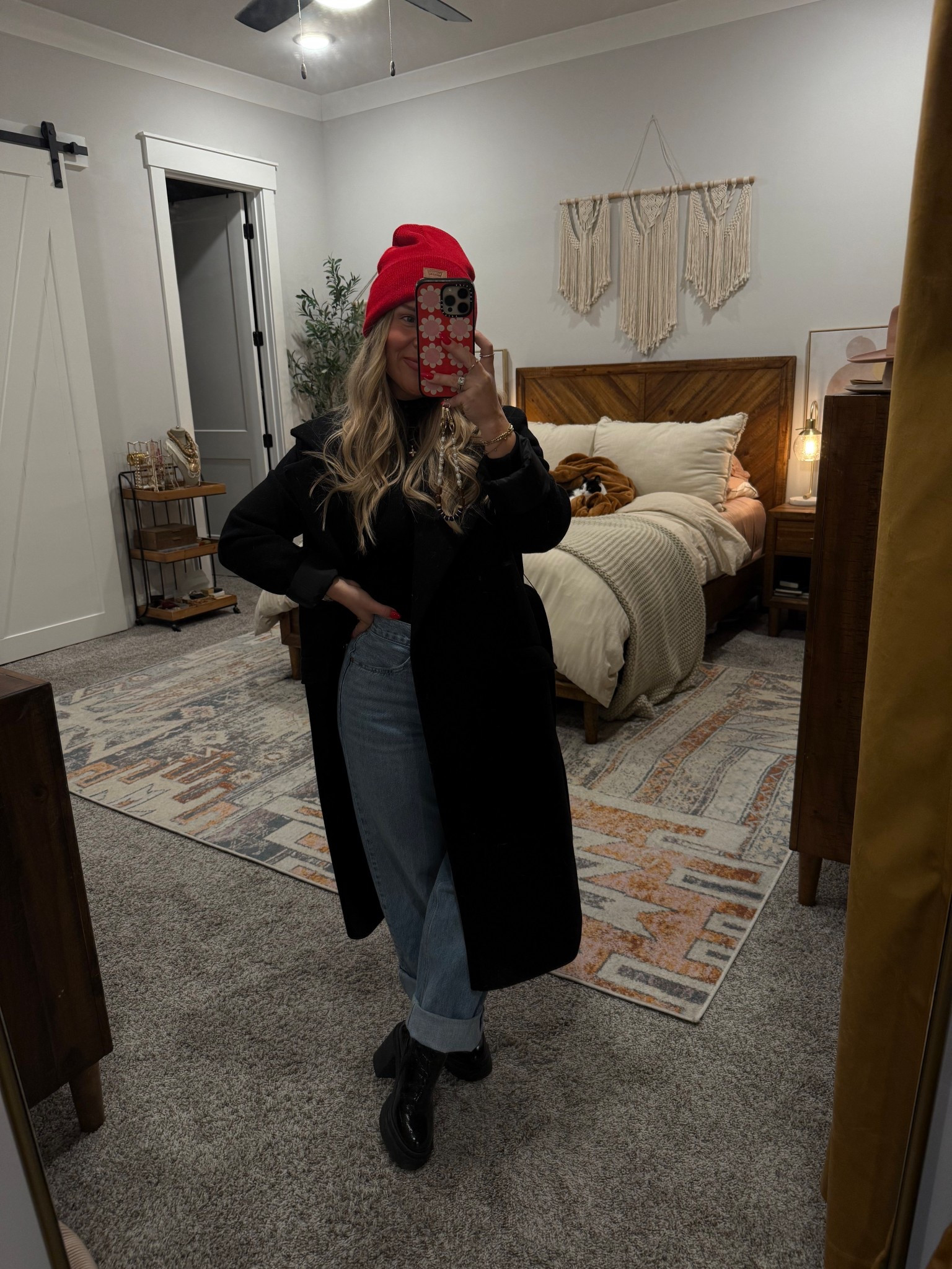 When you live in AL and it’s 30 degrees and snowing in March 🥶