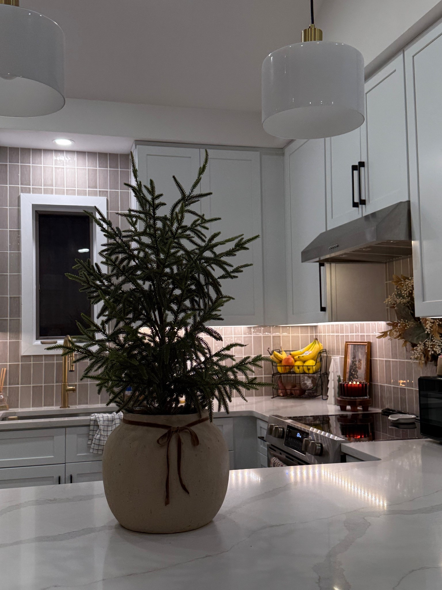 The trending hobby lobby vase has been sold out for over 1 month so I did some digging and found this insane quality vase plus it’s on major sale! TREE IS FROM HOBBY LOBBY (ON MY OTHER PLATFORM) 

Holiday decor, trending vase, viral, decorations, home style 

#LTKSaleAlert #LTKHoliday #LTKHome