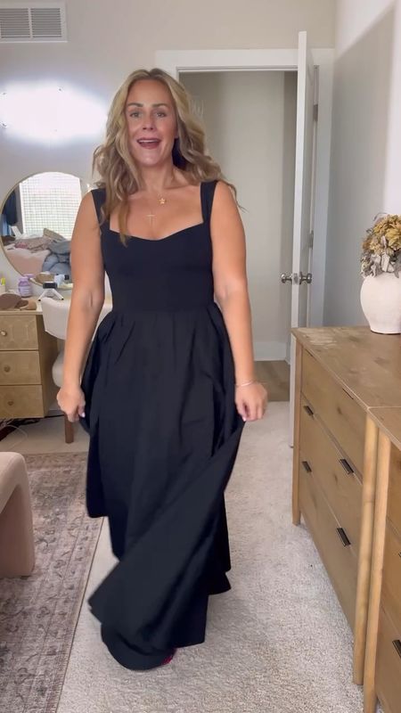 This dress is a MUST-HAVE it's under $100, has pockets and the sweetheart neckline is so flattering ✨🖤

I am wearing a Small in this stunning black dress from J Crew! You can wear it to a wedding, dinner date or throw a blazer over it for a work outfit!



#LTKStyleTip #LTKFindsUnder100 #LTKSeasonal