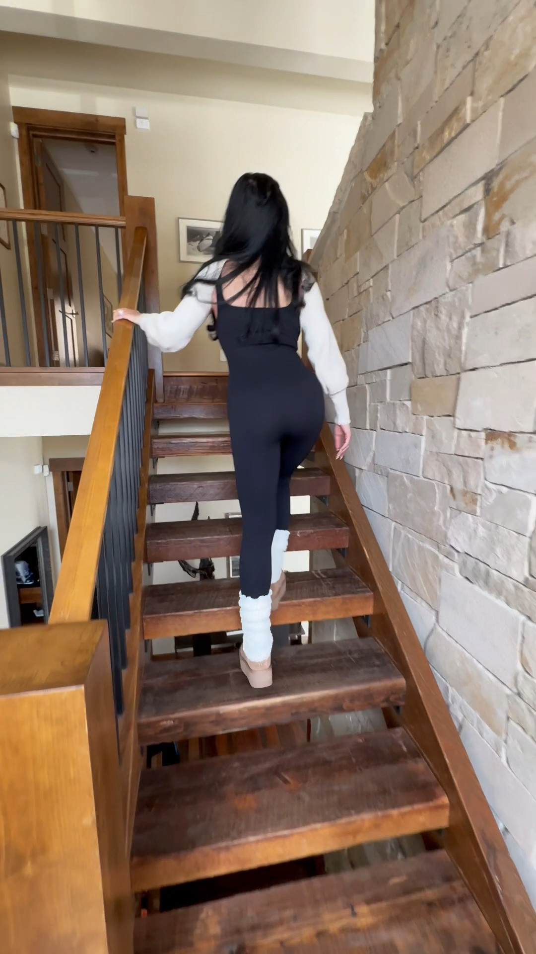 Cabin fever ❄️

#LTKActive #LTKTravel #LTKSeasonal