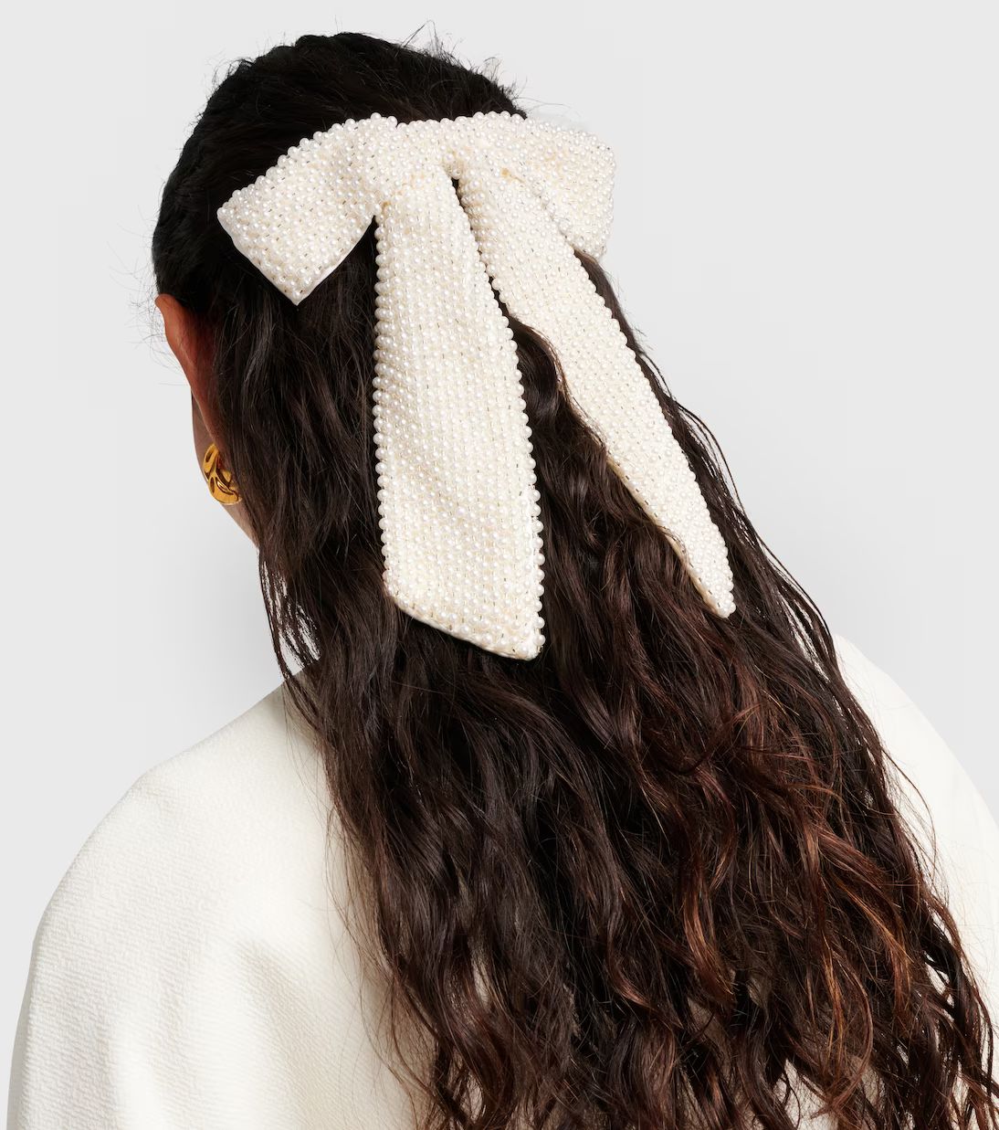 Rebecca VallancePearla embellished hair clip $ 215incl. duties and handling fees; excl. taxes and... | Mytheresa (US/CA)