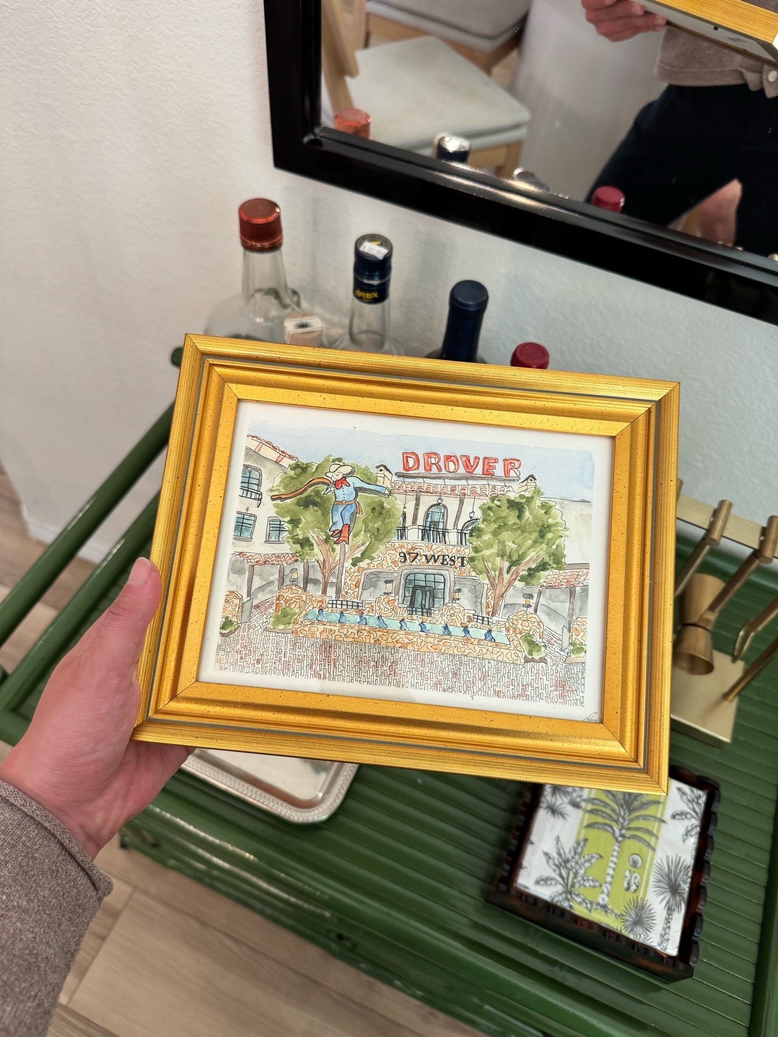 My favorite piece of decor on our bar cart! It’s a Fort Worth hotel drover water color painting! 

TCU decor - bar cart decor - TCU dorm decor - Texas gifts - Texas gift guide - framed painting - small gold frame - Amazon frames

#LTKHome #LTKSaleAlert #LTKU